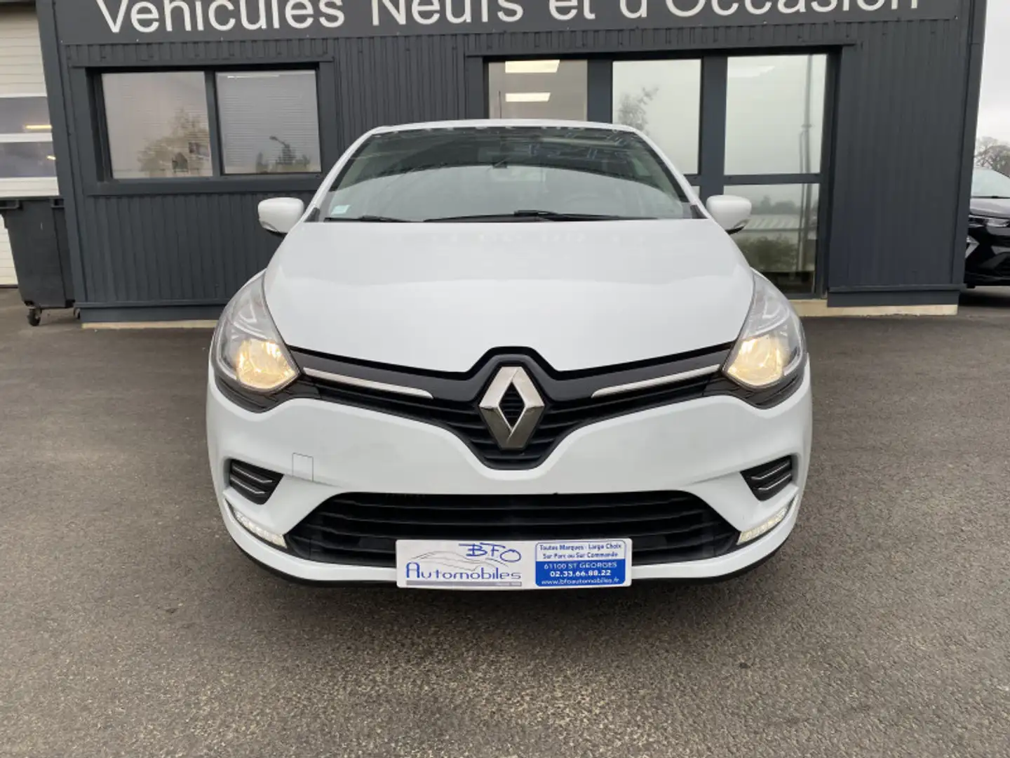 Renault Clio 0.9 TCE 75CH GENERATION - 19 5P Blanc - 2