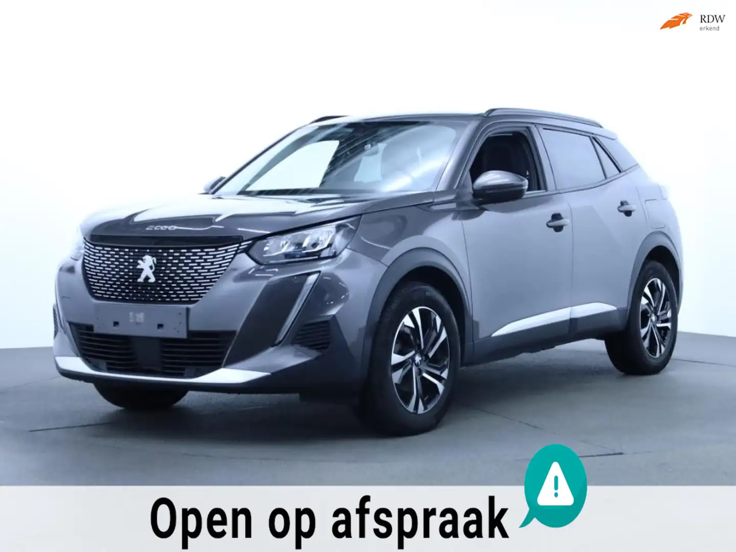 Peugeot 2008 Allure Pack 130pk Automaat | Trekhaak | ACC | Stoe Grijs - 1