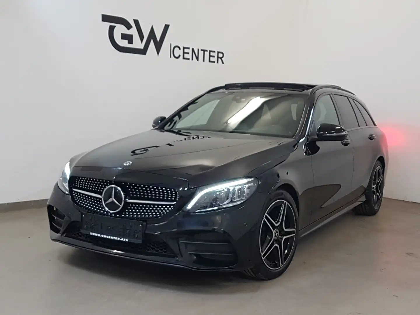 Mercedes-Benz C 220 T d AMG Line Distronic Panorama AHK Head UP Zwart - 2