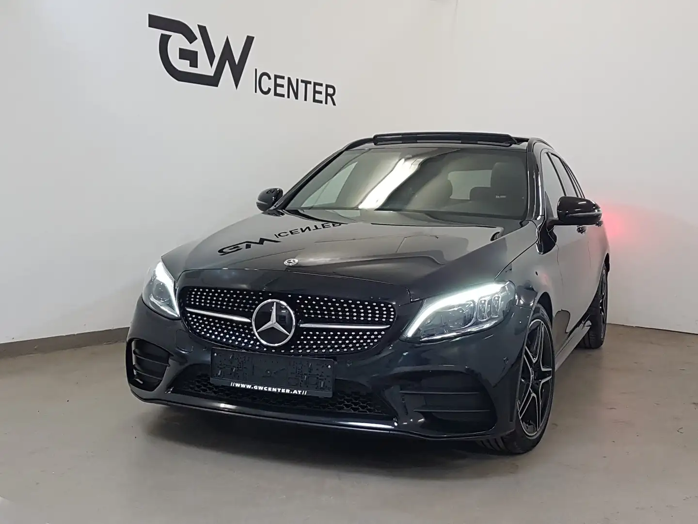 Mercedes-Benz C 220 T d AMG Line Distronic Panorama AHK Head UP Zwart - 1