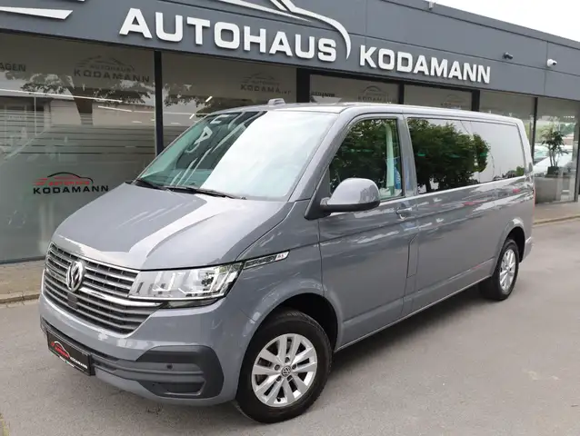 Volkswagen Caravelle view 2