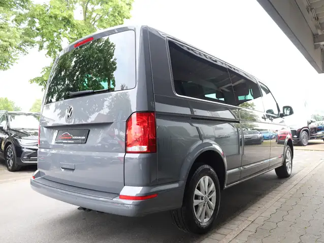 Volkswagen Caravelle view 12