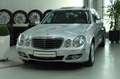 Mercedes-Benz E 350 4MATIC AVANTGARDE,LEDER,Belüftung,VOLL Silber - thumbnail 1