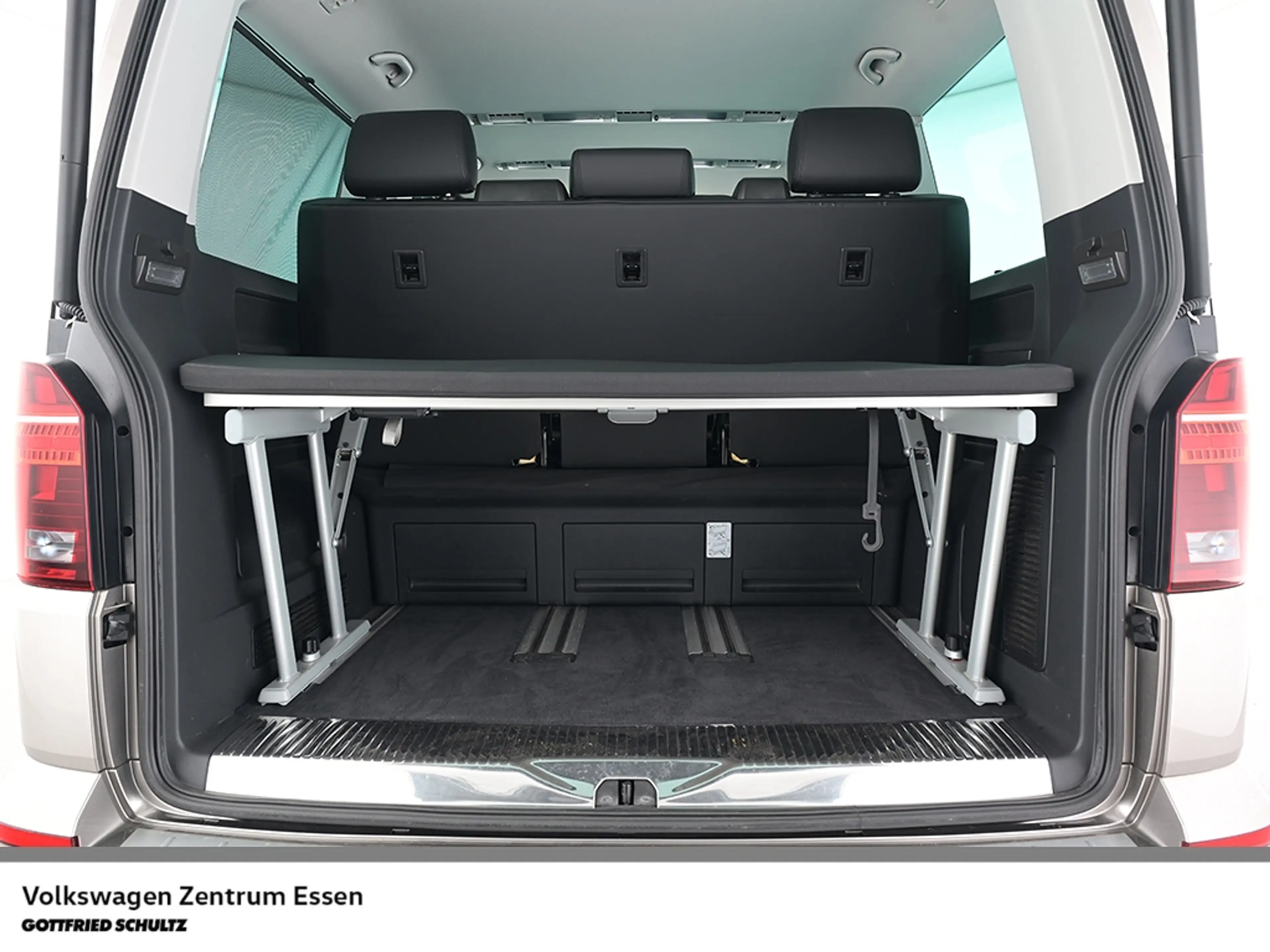 Volkswagen T6.1 Multivan Generation Six 4M DSG LED Navi R-Kamera Sitzhzg — photo 8