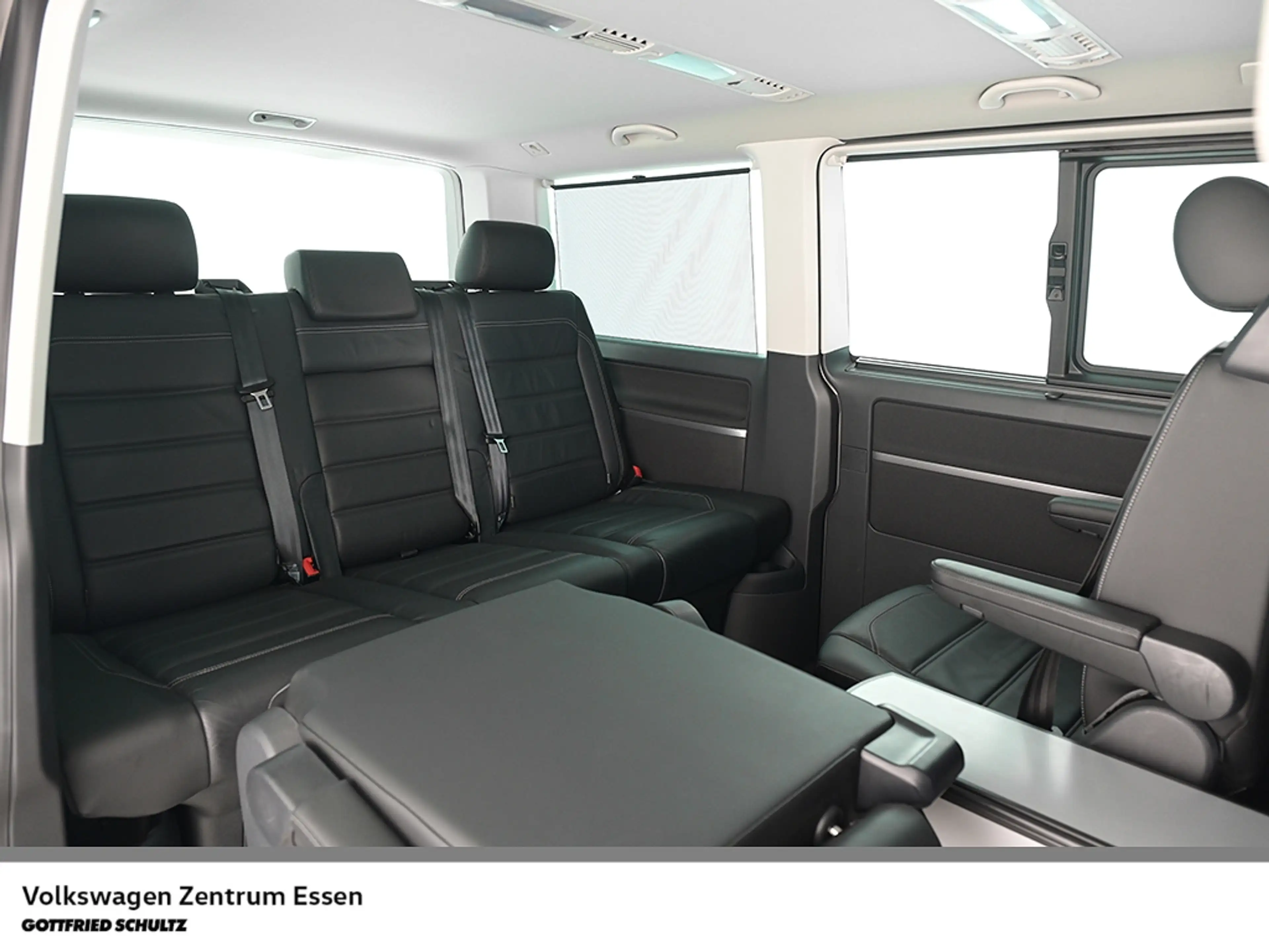 Volkswagen T6.1 Multivan Generation Six 4M DSG LED Navi R-Kamera Sitzhzg — photo 11