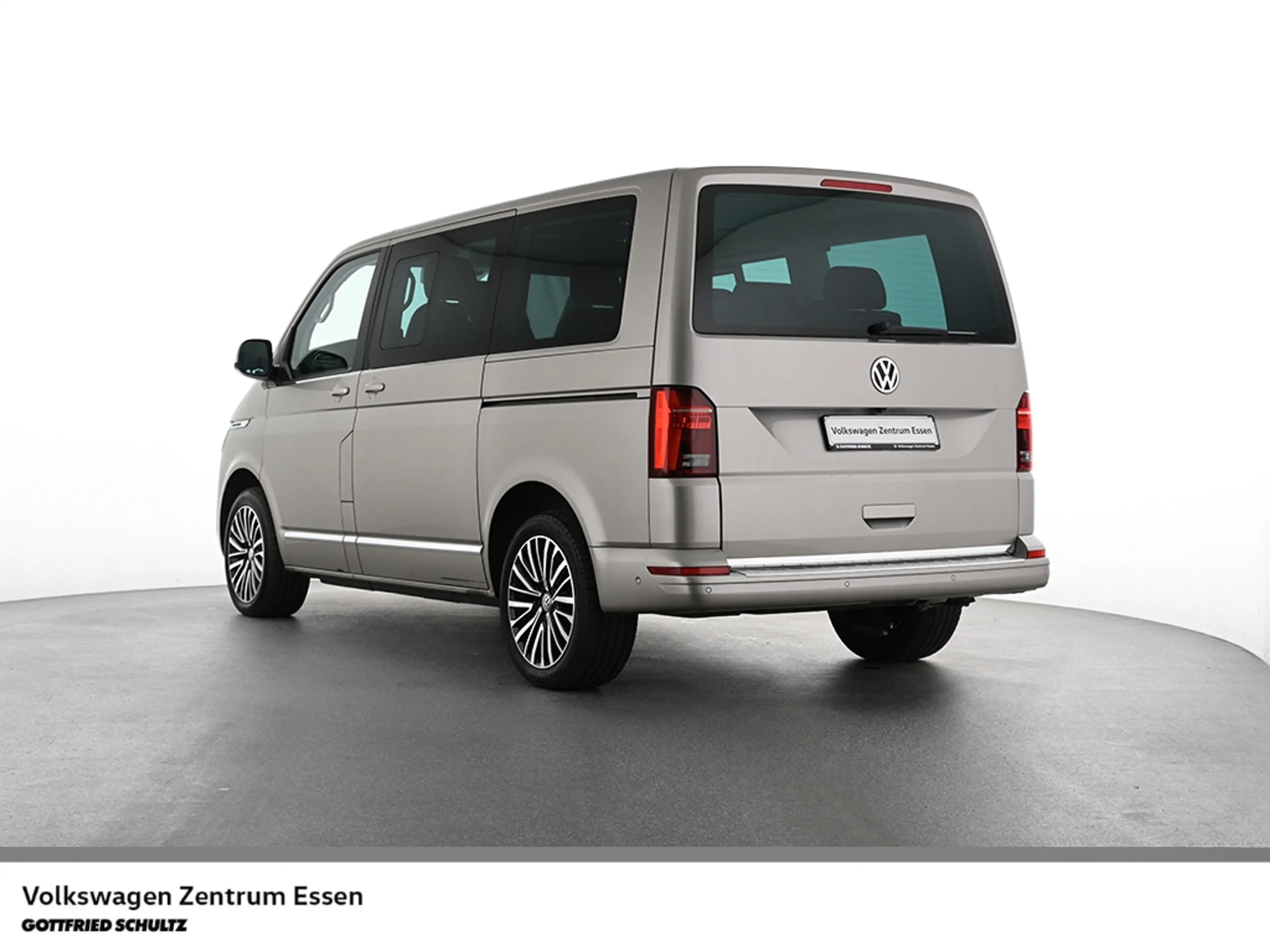 Volkswagen T6.1 Multivan Generation Six 4M DSG LED Navi R-Kamera Sitzhzg — photo 2