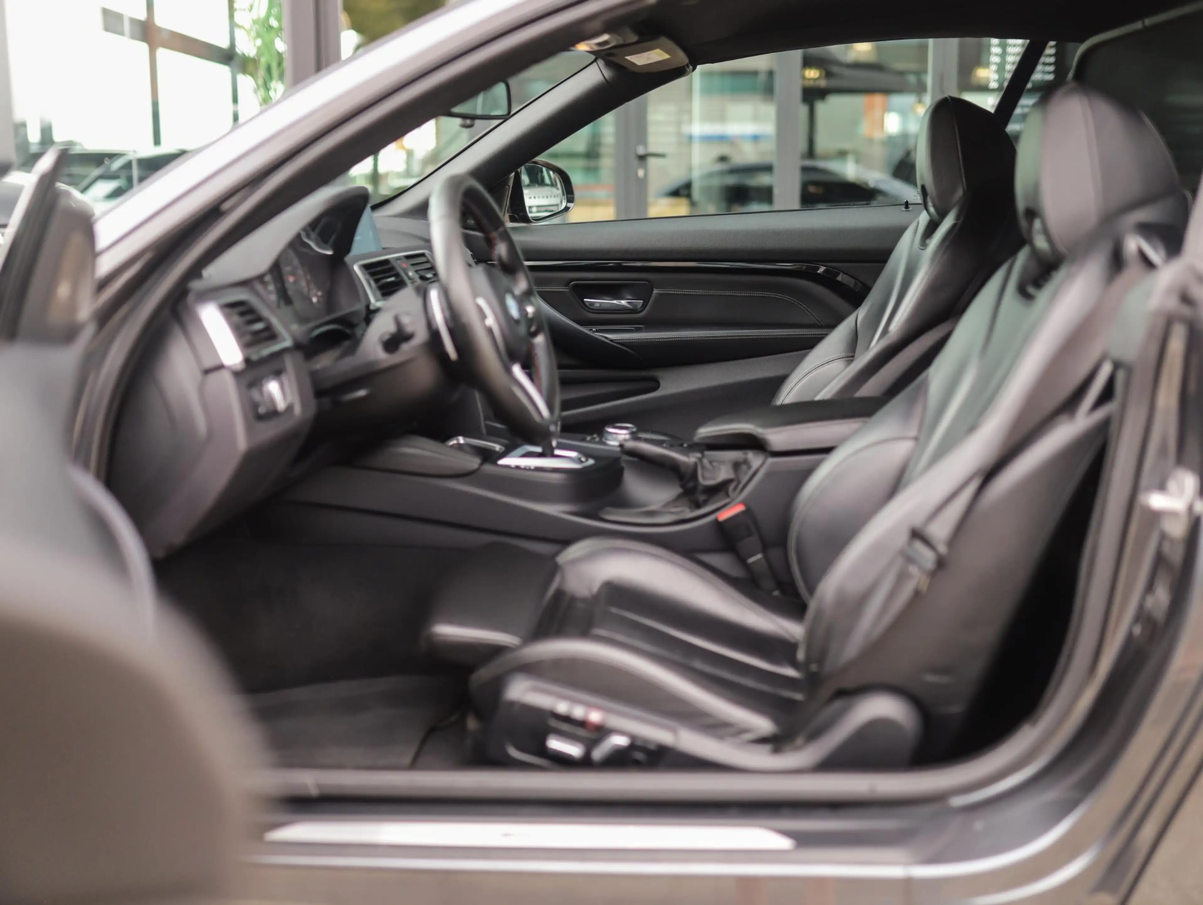 BMW M4 Cabrio 4-serie | Nekverwarming | H/K | Leder | PDC — photo 32