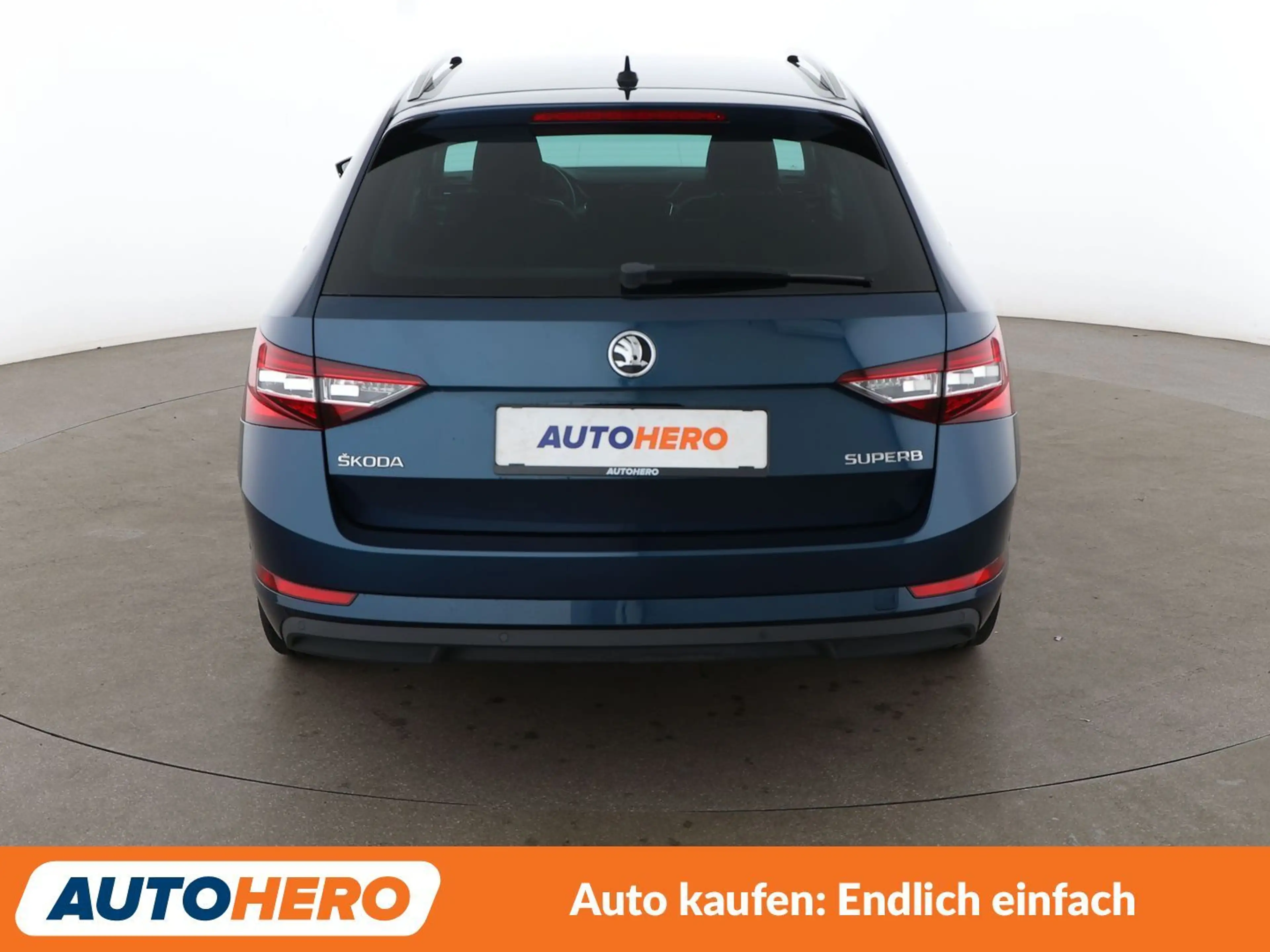 Skoda Superb 1.5 TSI ACT Style *NAVI*BiXENON*PDC*TEMPO*SHZ* — photo 5
