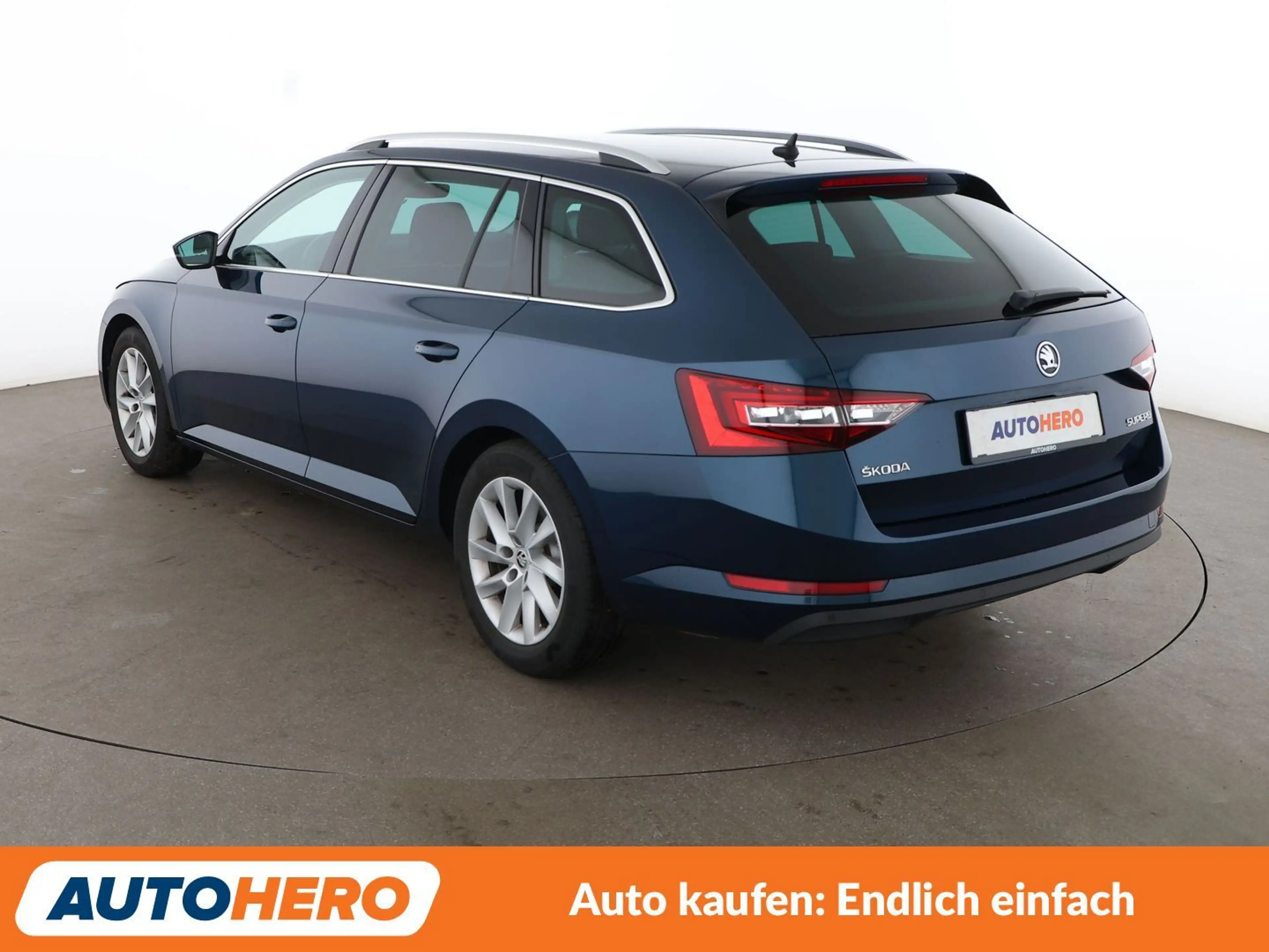 Skoda Superb 1.5 TSI ACT Style *NAVI*BiXENON*PDC*TEMPO*SHZ* — photo 4
