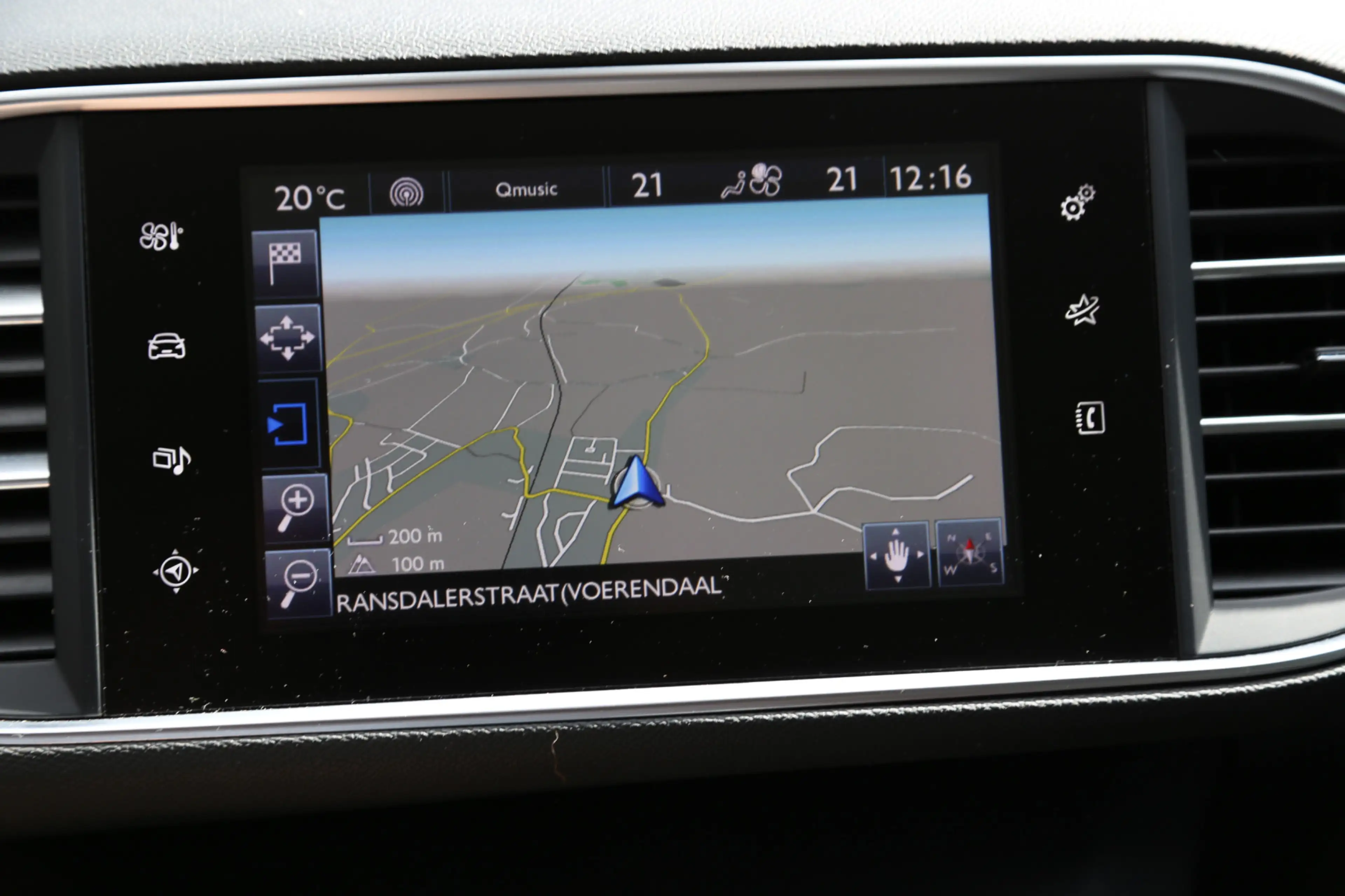 Peugeot 308 1.6 THP Active — photo 9
