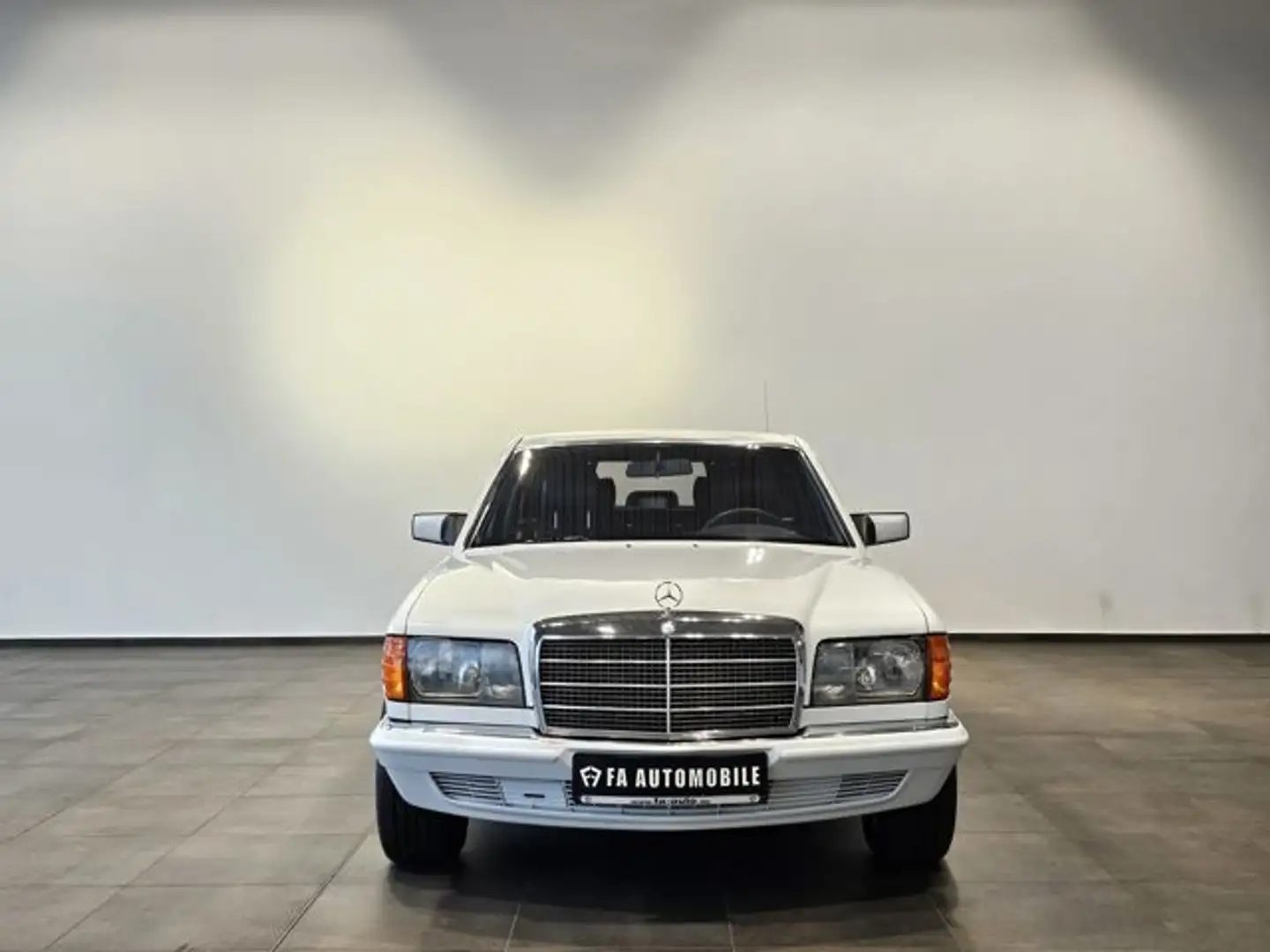 Mercedes-Benz 500 SEL Pullman 2.Hand Oldtimer Schiebedach Alu Weiß - 2