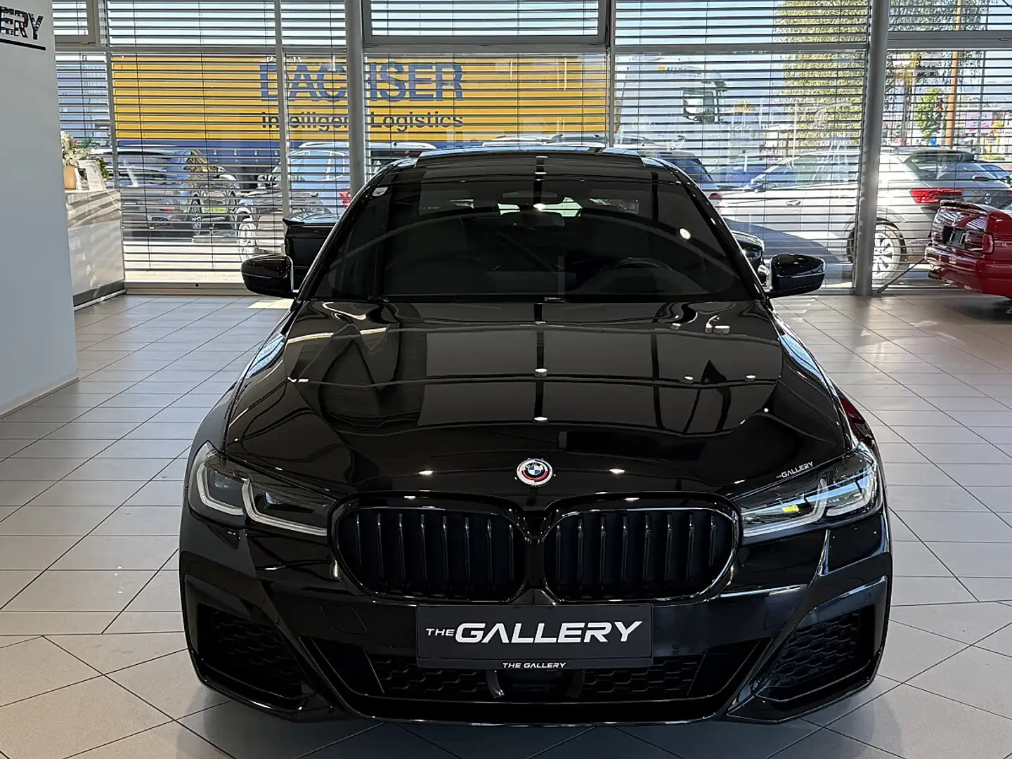 BMW 520 d xDrive M-Sport 48 V Aut.*Schiebedach*Sitzkühl... Schwarz - 2