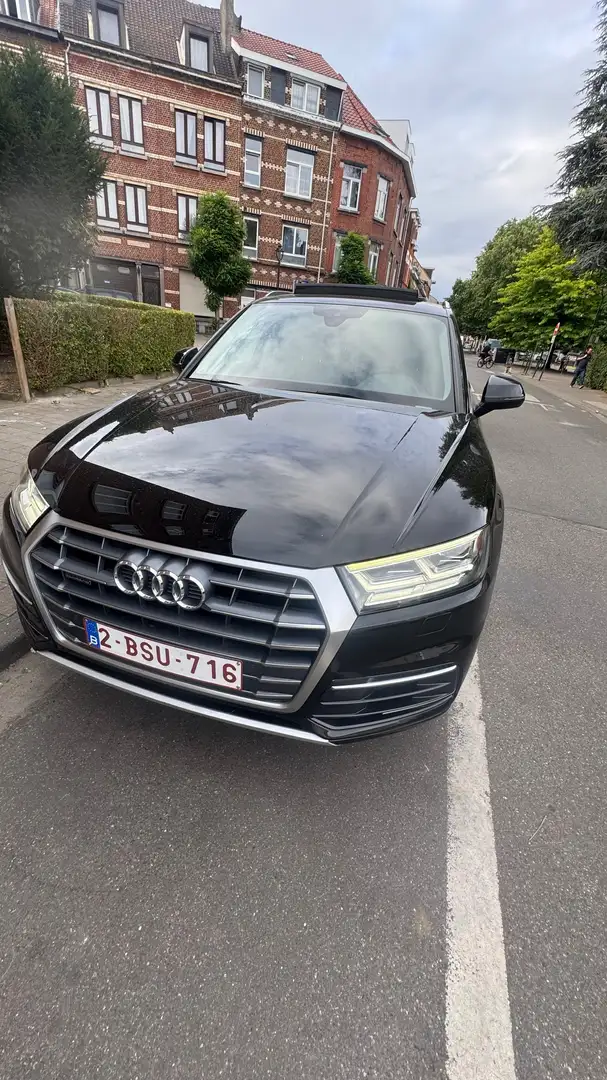 Audi Q5 Q5 2.0 TDI quattro S tronic Zwart - 1