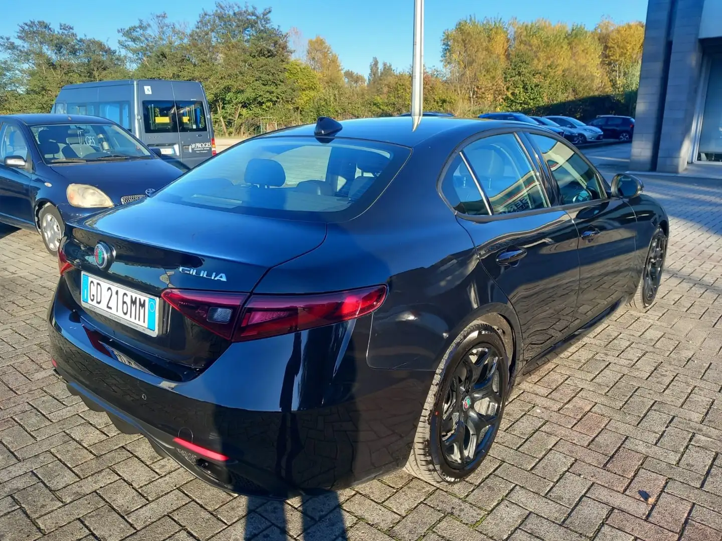 Alfa Romeo Giulia 2.2 t Executive 160cv auto + PACK SPORT Nero - 2