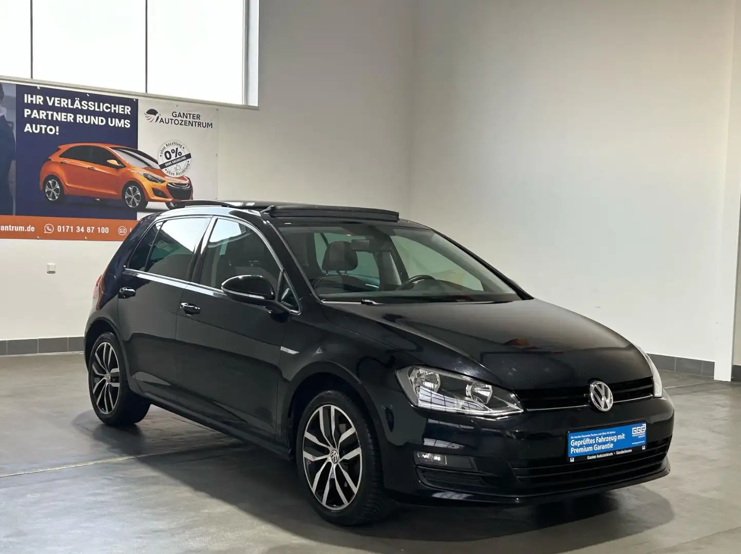 Volkswagen Golf VII 2.0 TDI Cup PANO+NAV+RFK+SHZ+GRA Nero - 2