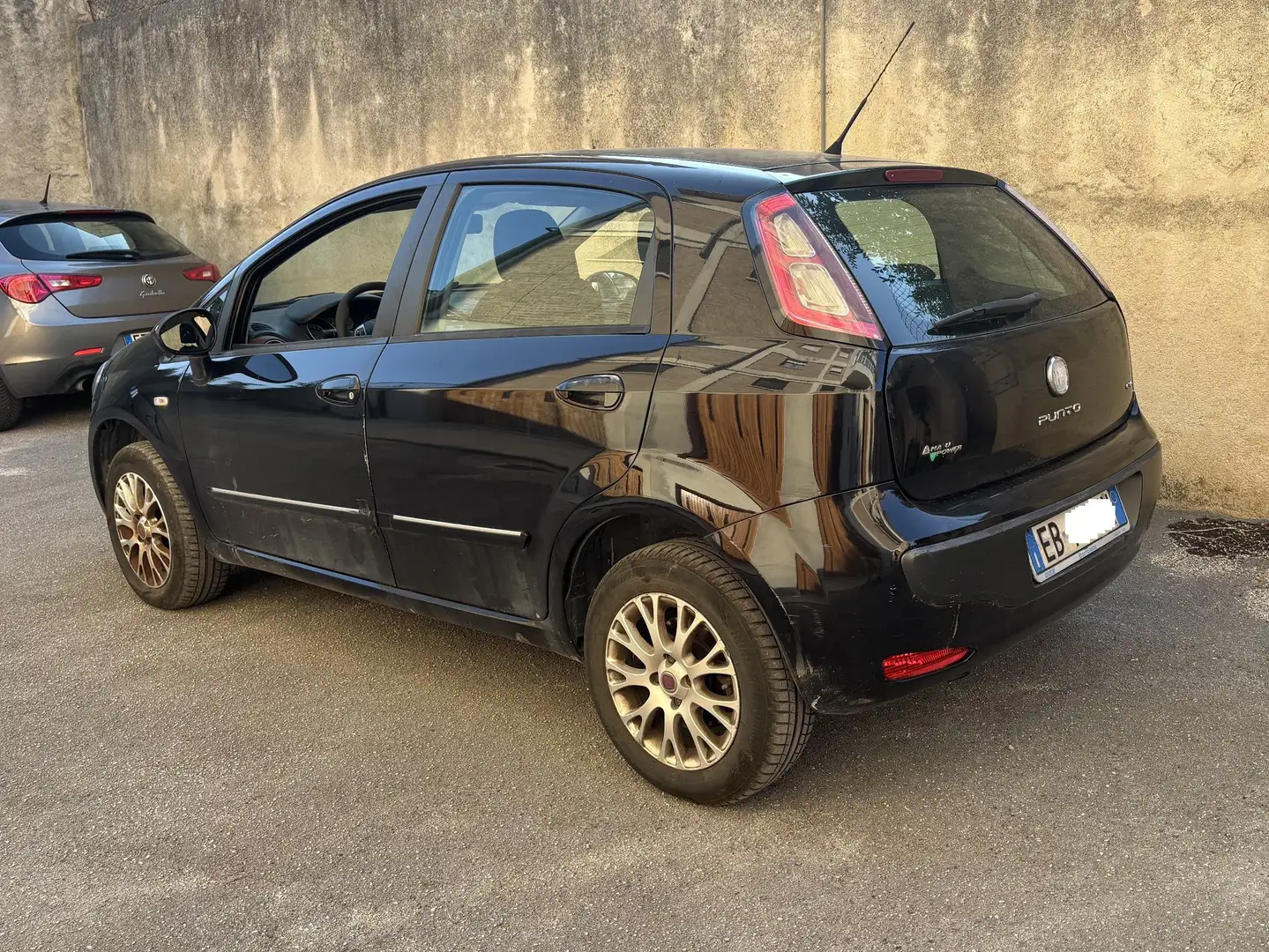 Fiat Grande Punto Grande Punto 5p 1.4 natural power Active Noir - 1