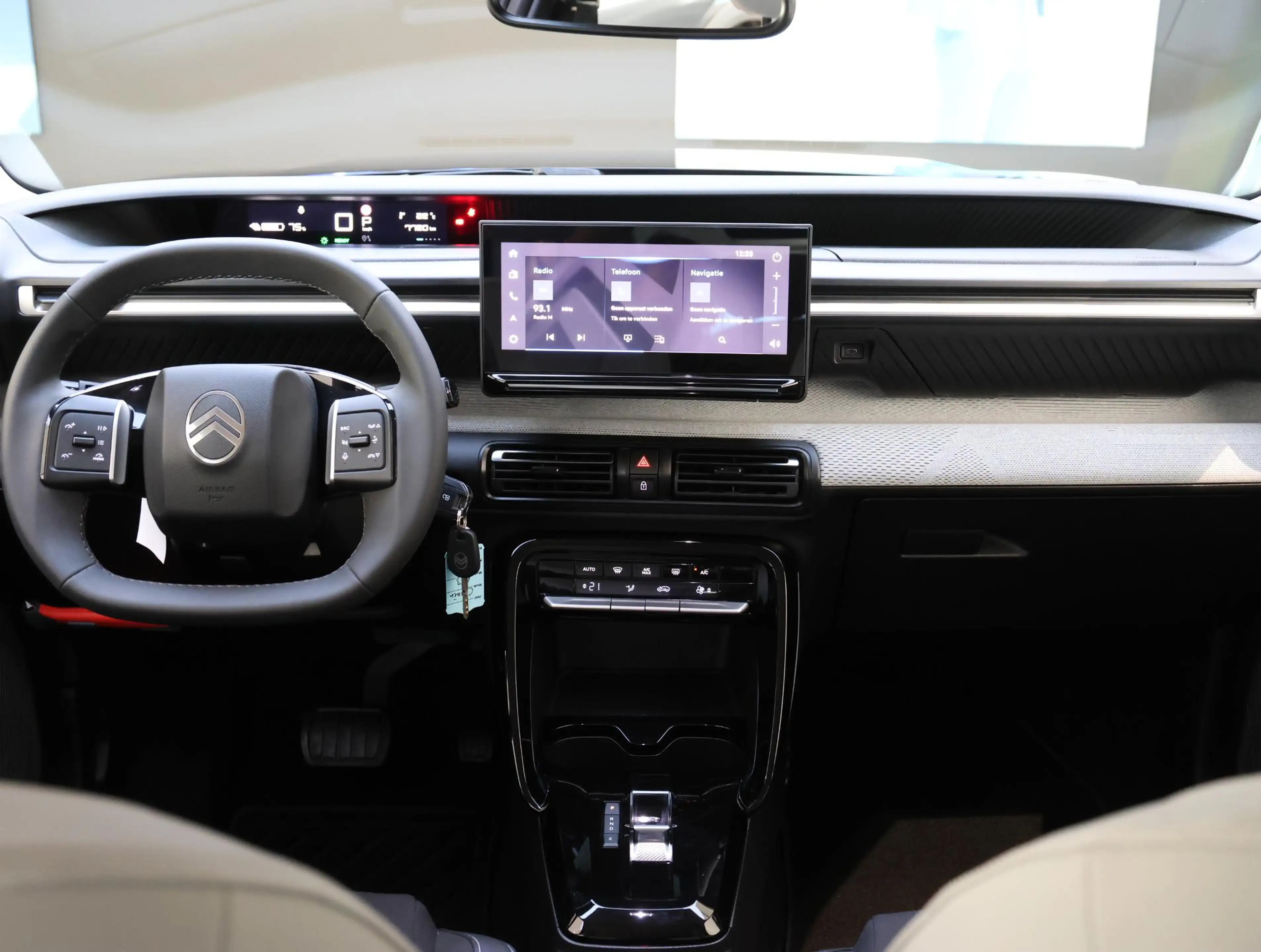 Citroen E-C3 Max 113pk 44 kWh | Camera | CarPlay | 17" Lichtmet — photo 14