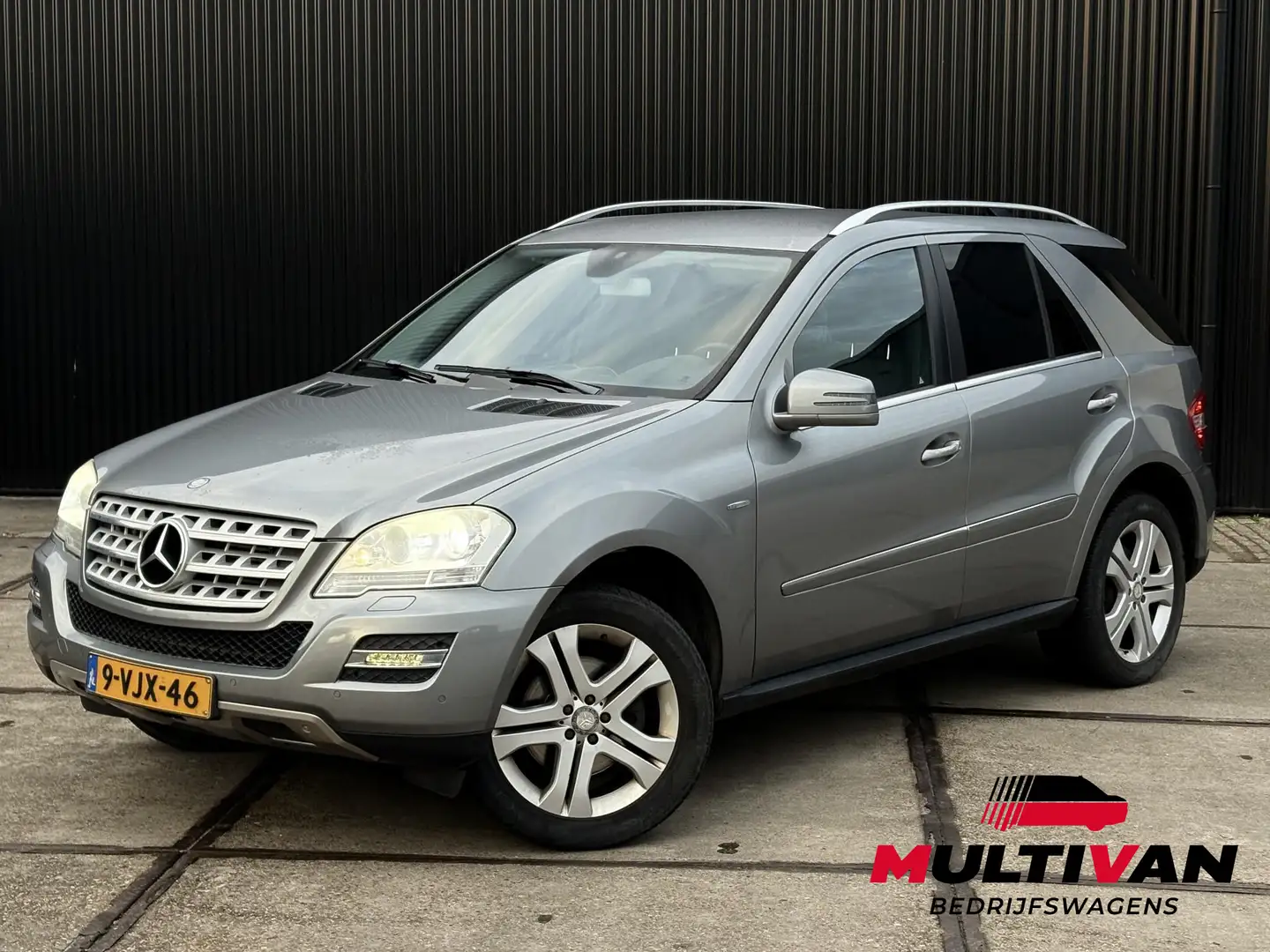 Mercedes-Benz ML 300 M-klasse V6 205 PK AUT | 3500KG TREKHAAK | AIRMATI - 1