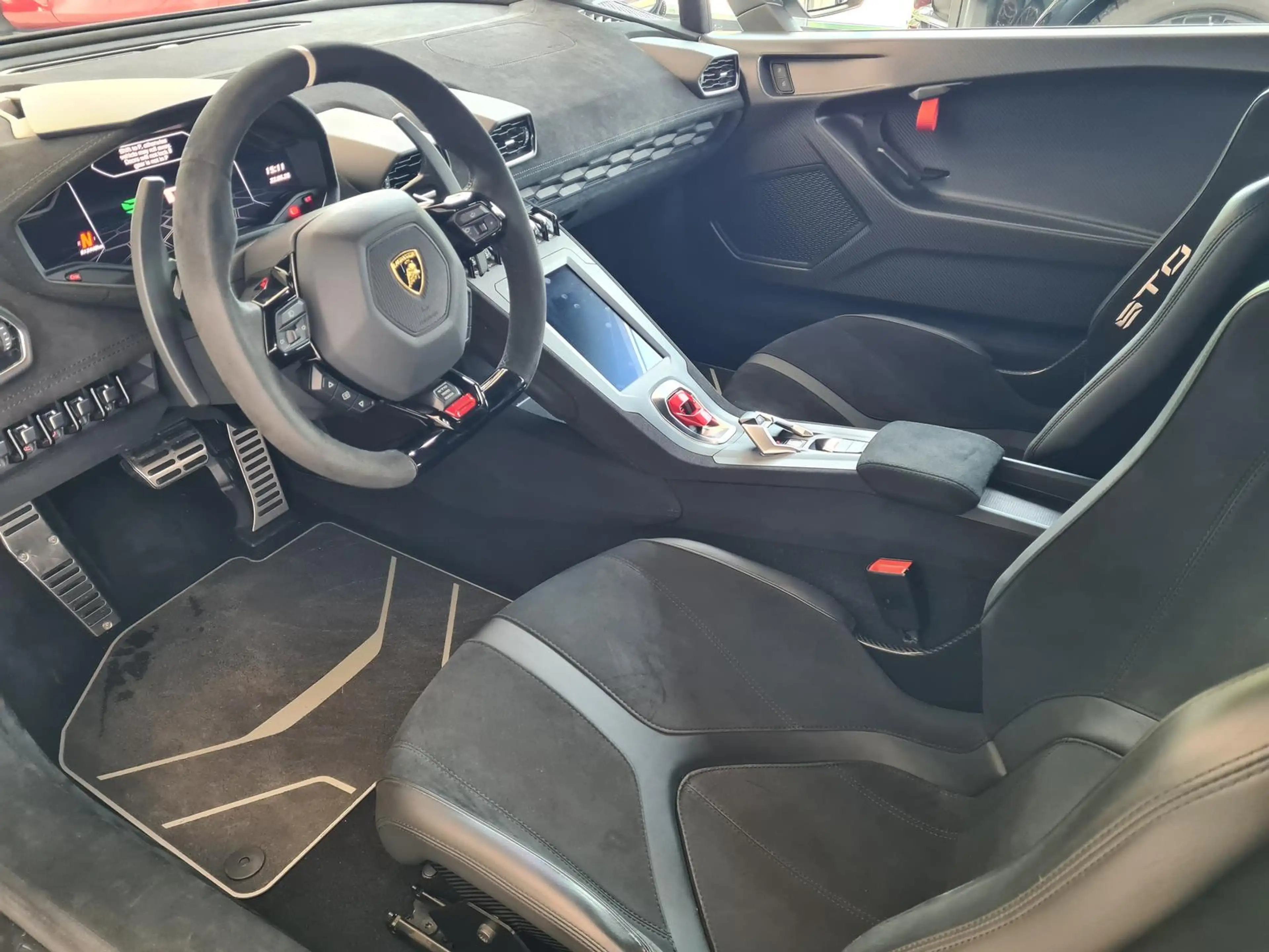 Lamborghini Huracán Huracan STO Lift-system DAB RearView Carbon — photo 12