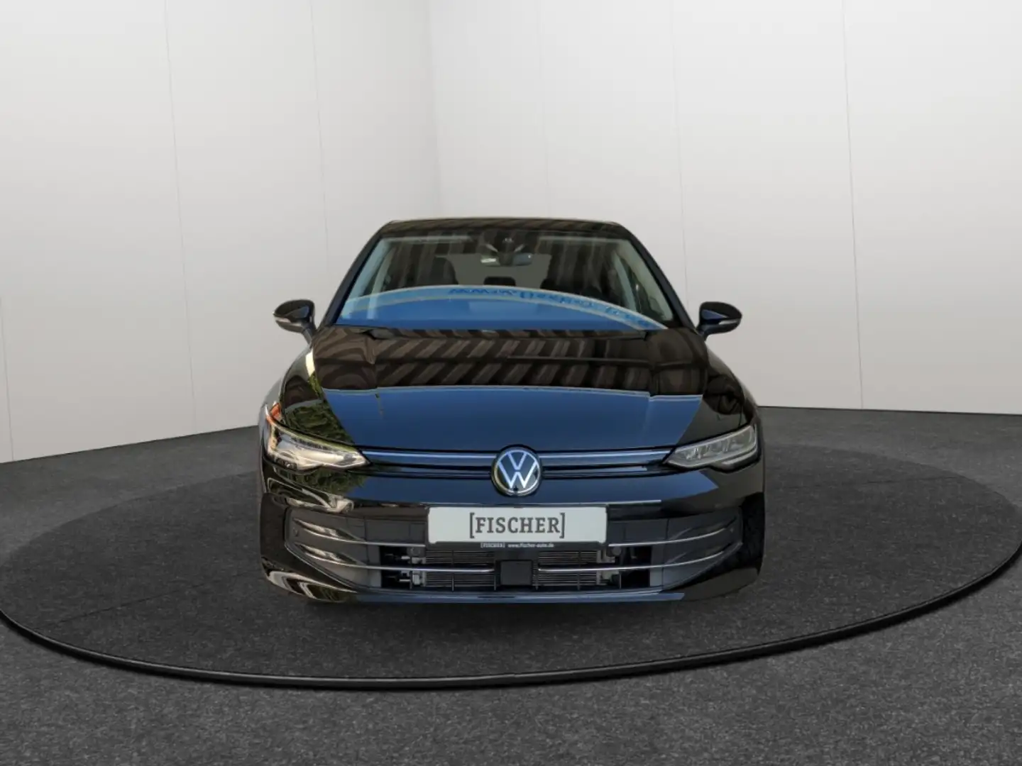 Volkswagen Golf VIII 1.5 eTSI DSG Goal LED Rear View Harman Kardon Schwarz - 2