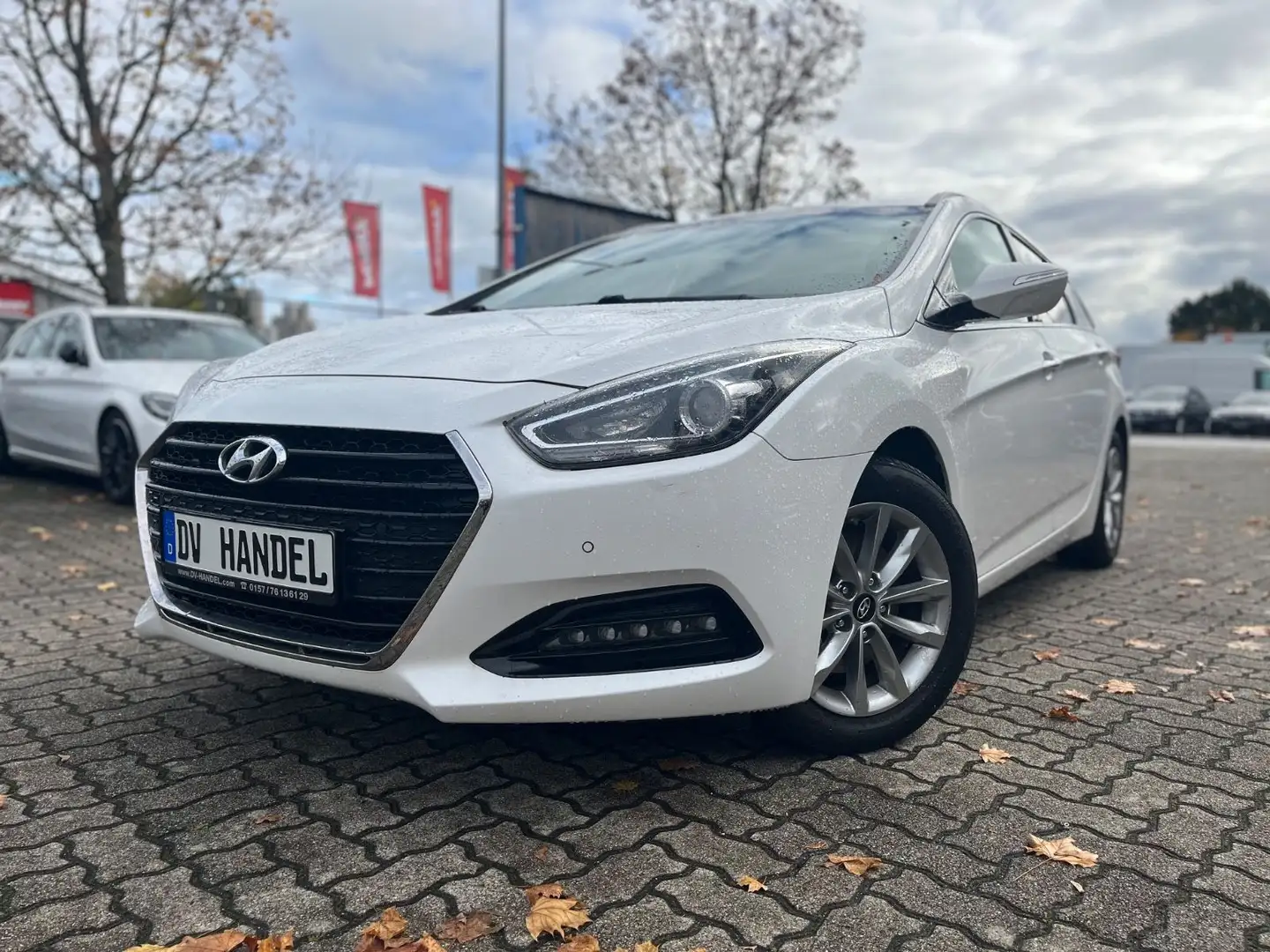 Hyundai i40 cw blue Trend *PDC/Tempomat* Weiß - 1