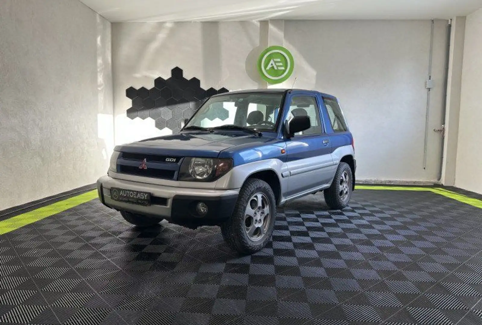 Mitsubishi Pajero Pinin Court 1.8 GDI Grau - 1