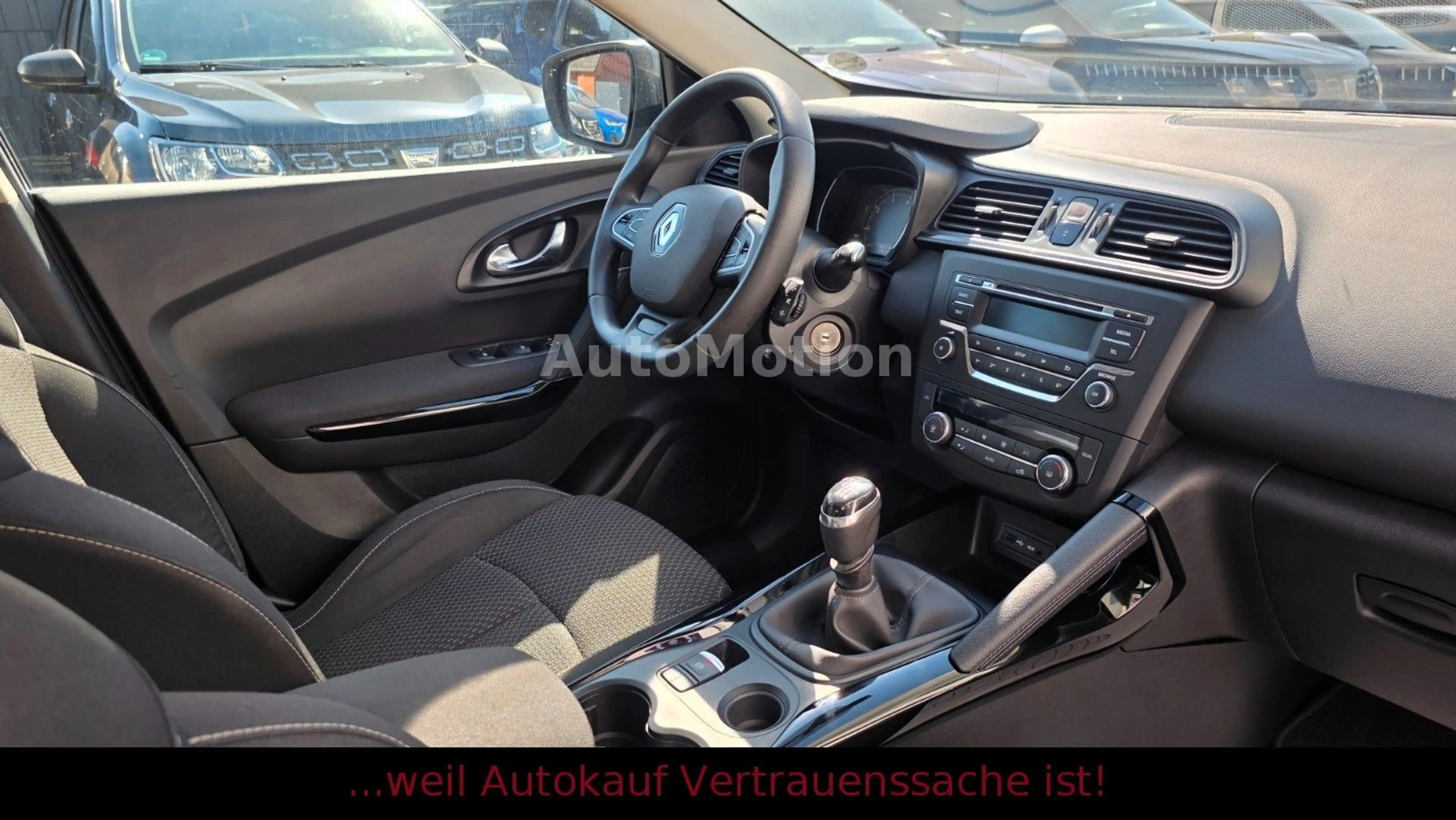 Renault Kadjar Life*1 Vorhalter*S-Heft lückenlos*AHK* — photo 11