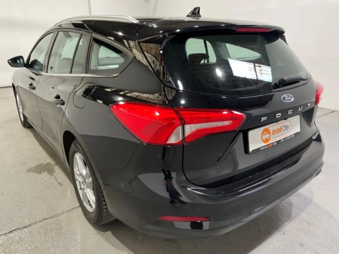 Ford Focus Turnier2.0 EcoBlue Cool & Connect EU6d LED Navi Noir - 2