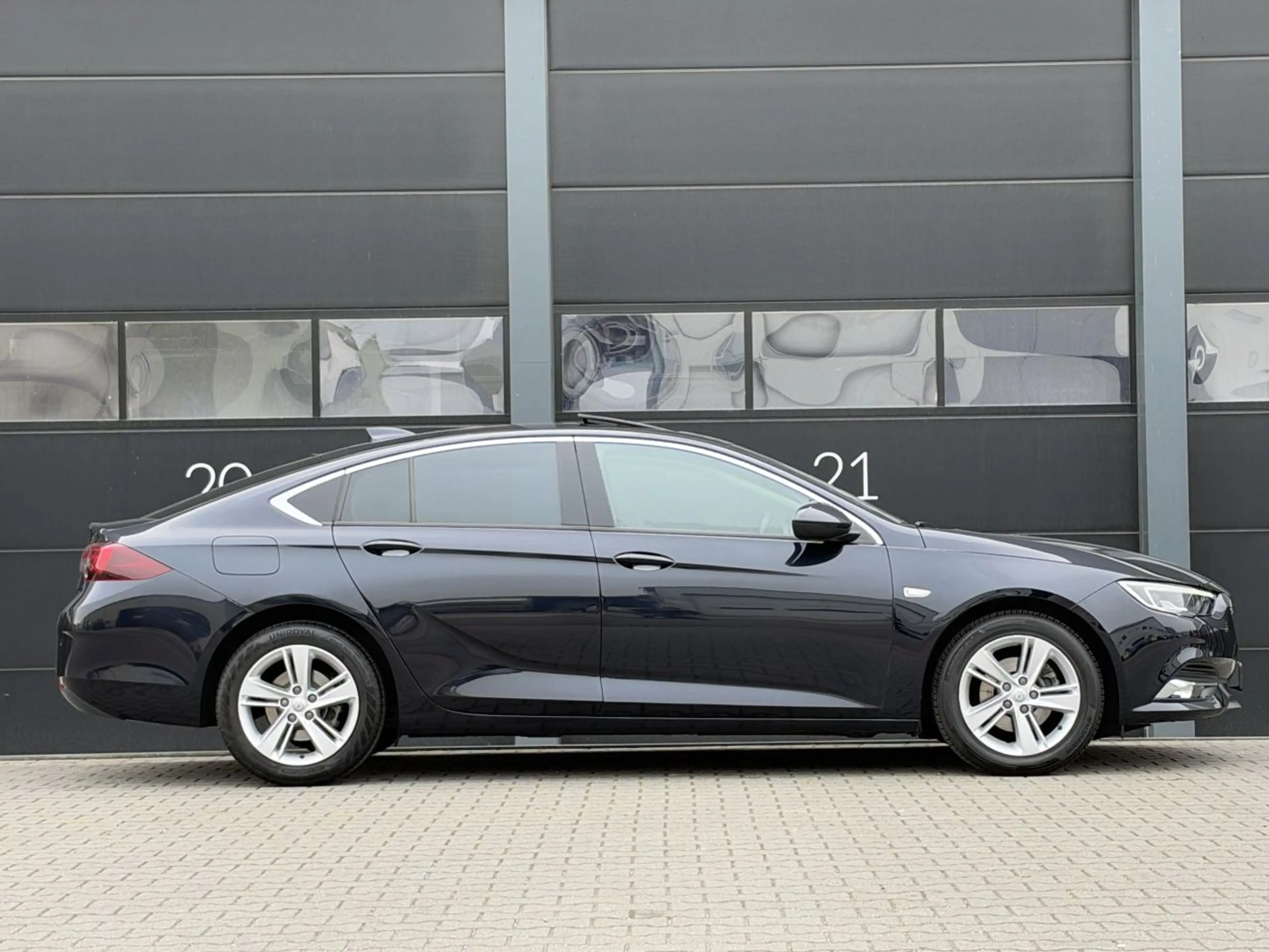 Opel Insignia GRAND SPORT 1.6 CDTI Dak Xenon Navi — photo 3