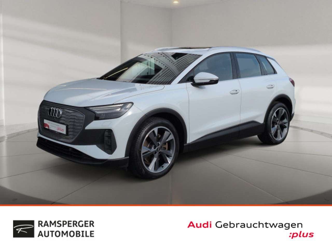 Audi Q4 e-tron — Audi Q4 e-tron 40 Matrix Navi ACC Kamera Pano