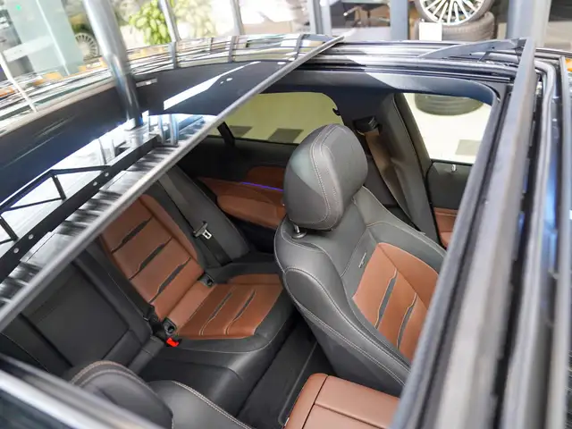 Mercedes-Benz GLE view 13
