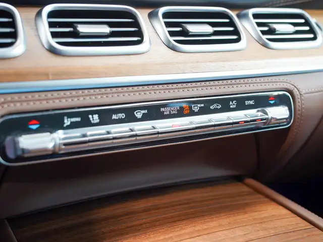 Mercedes-Benz GLE view 29
