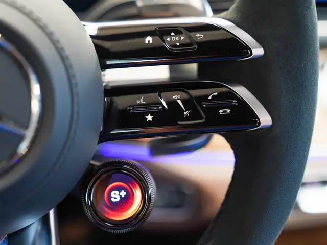 Mercedes-Benz GLE view 24