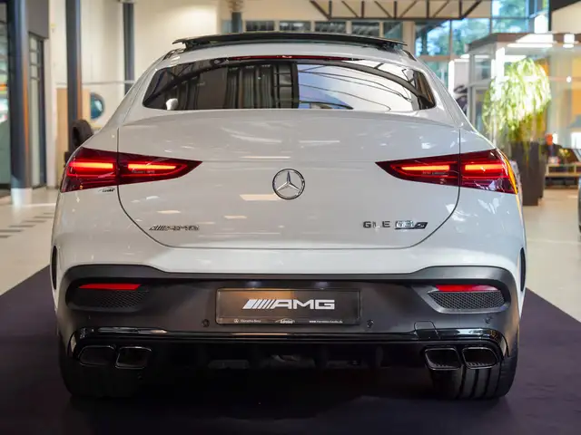 Mercedes-Benz GLE view 5