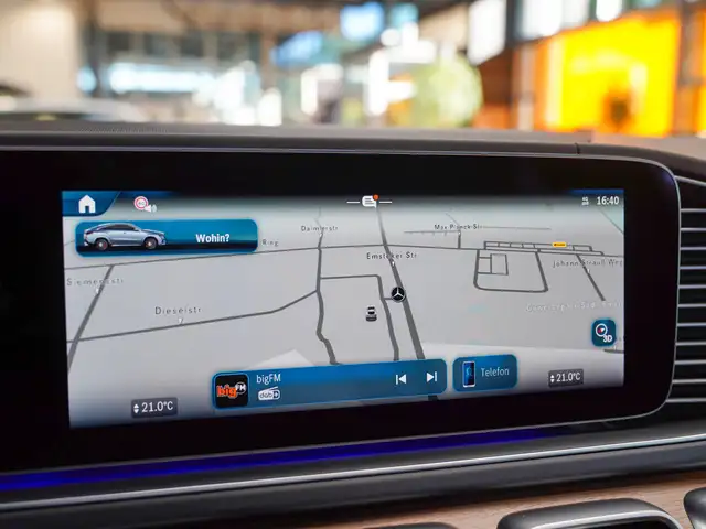 Mercedes-Benz GLE view 26