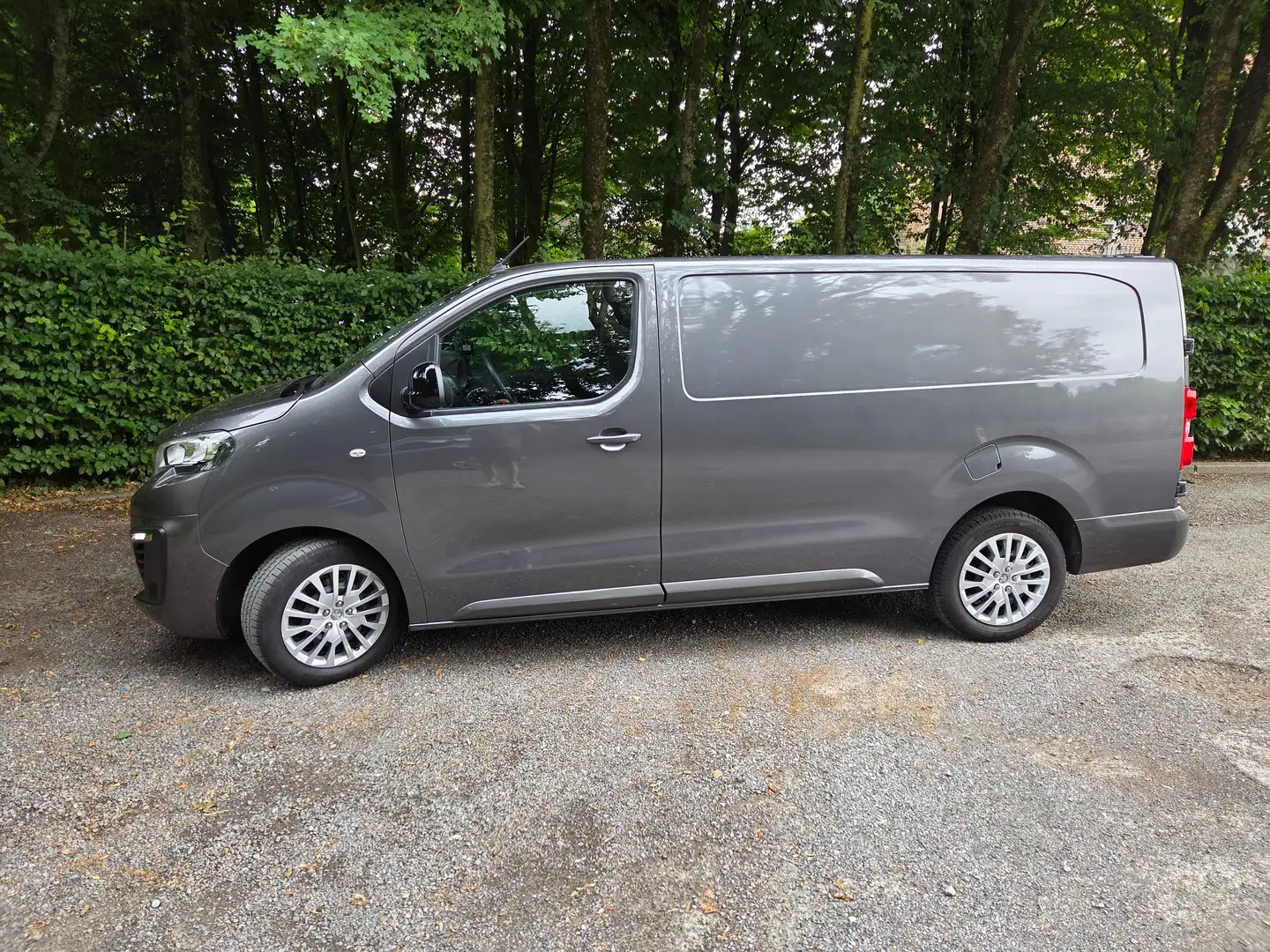 Peugeot Expert Long 2.0 BlueHDi 145 MAN.6 (TVA déductible) Šedá - 1