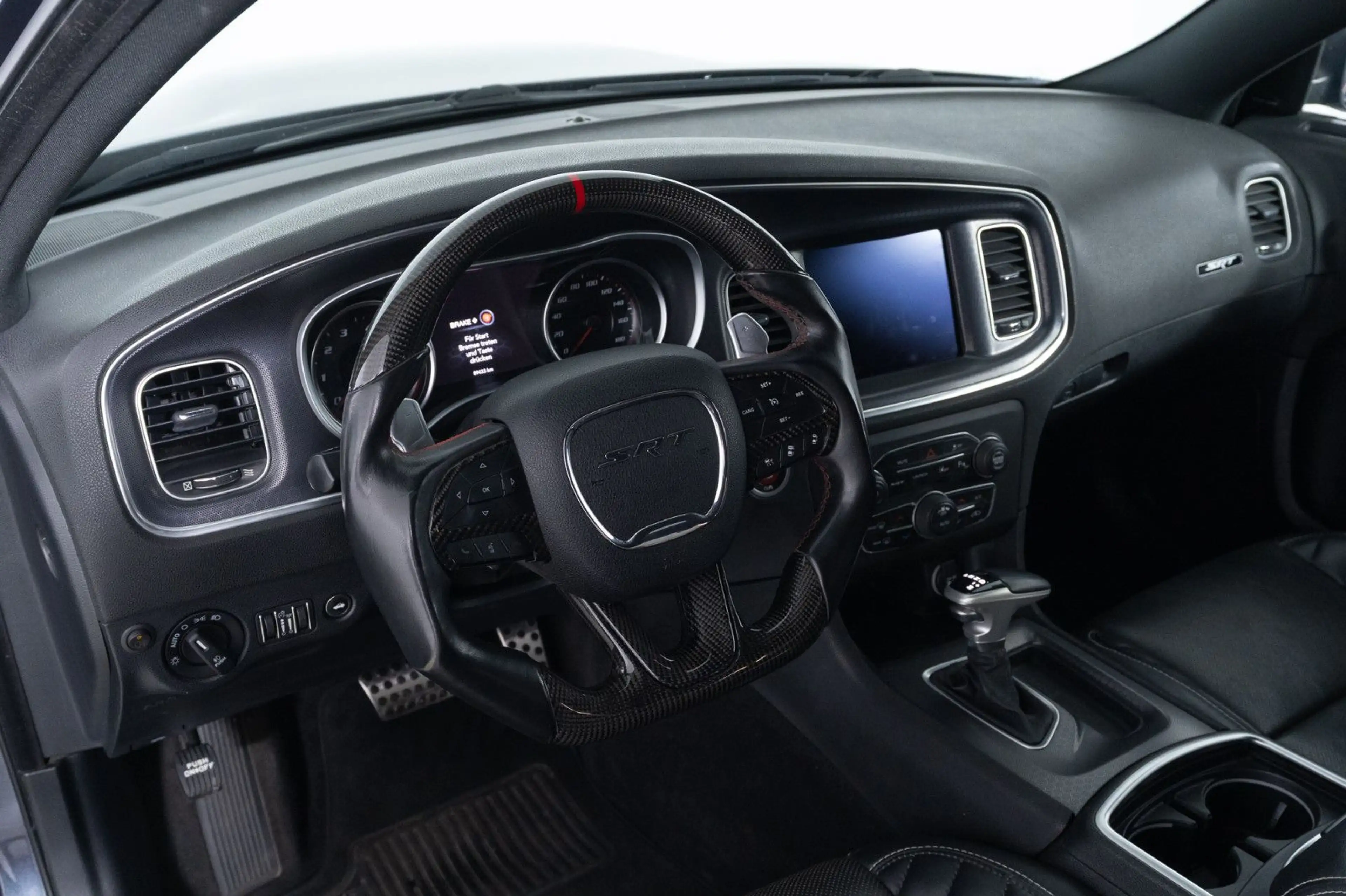 Dodge Charger — photo 10