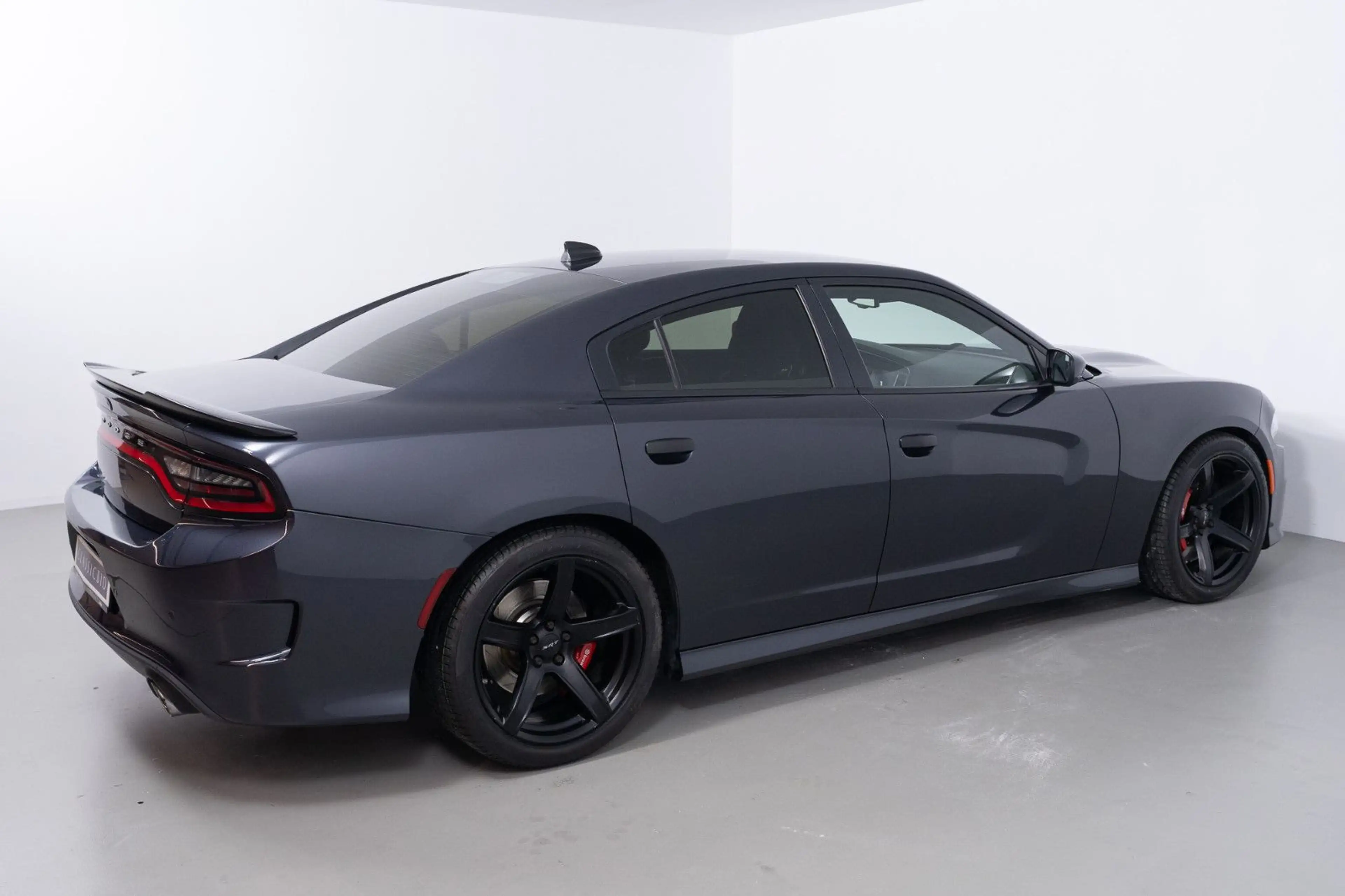 Dodge Charger — photo 6