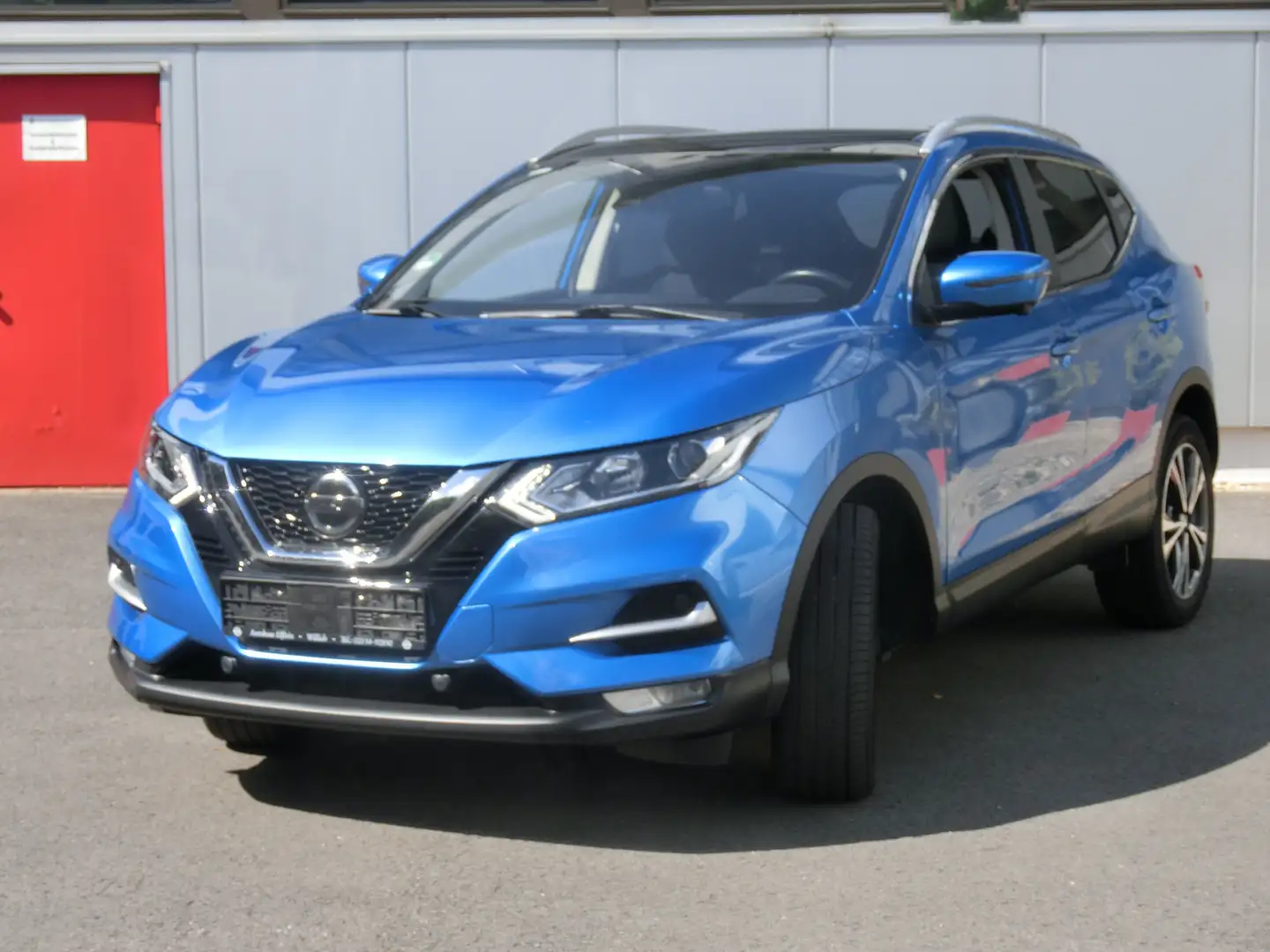 Nissan Qashqai 1.3 Zama Aut/Navi,Tel,SHZ,RCam,PDC,PanoGD,abn. AHK Blau - 2