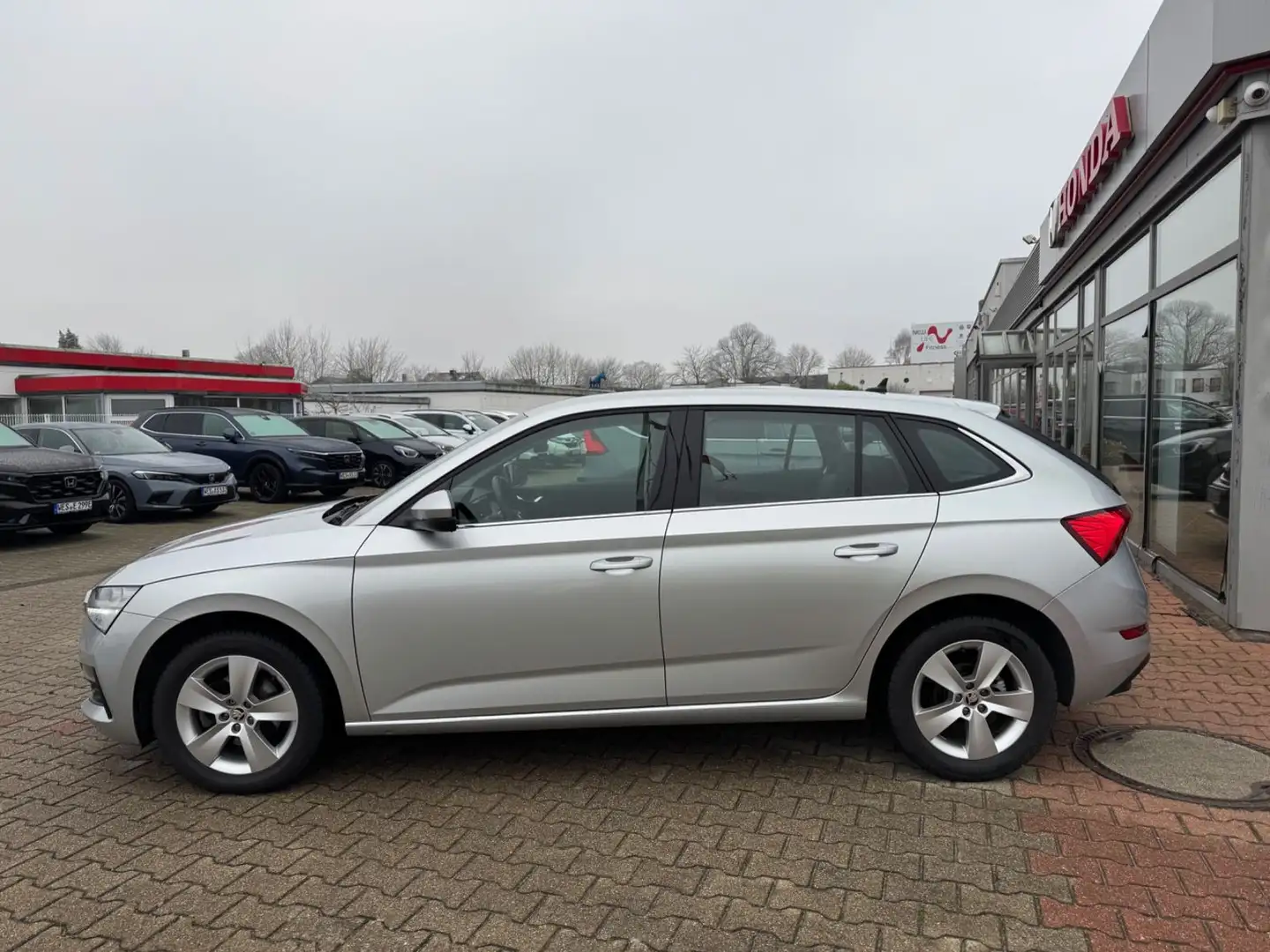 Skoda Scala Ambition DSG LED Carplay/Andr.Auto PDC Argento - 2