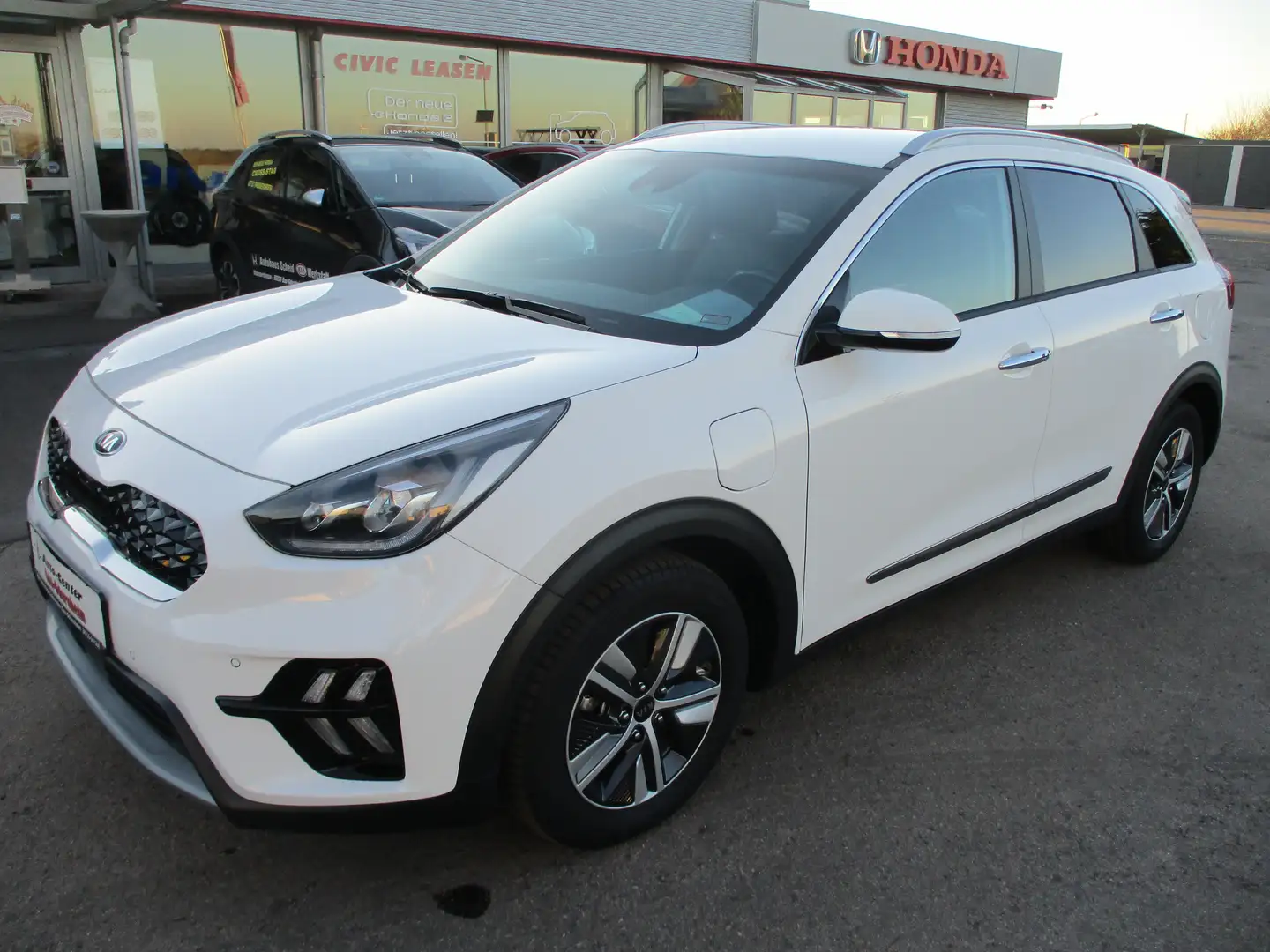 Kia Niro Spirit Plug-in Hybrid (DE) Blanc - 2
