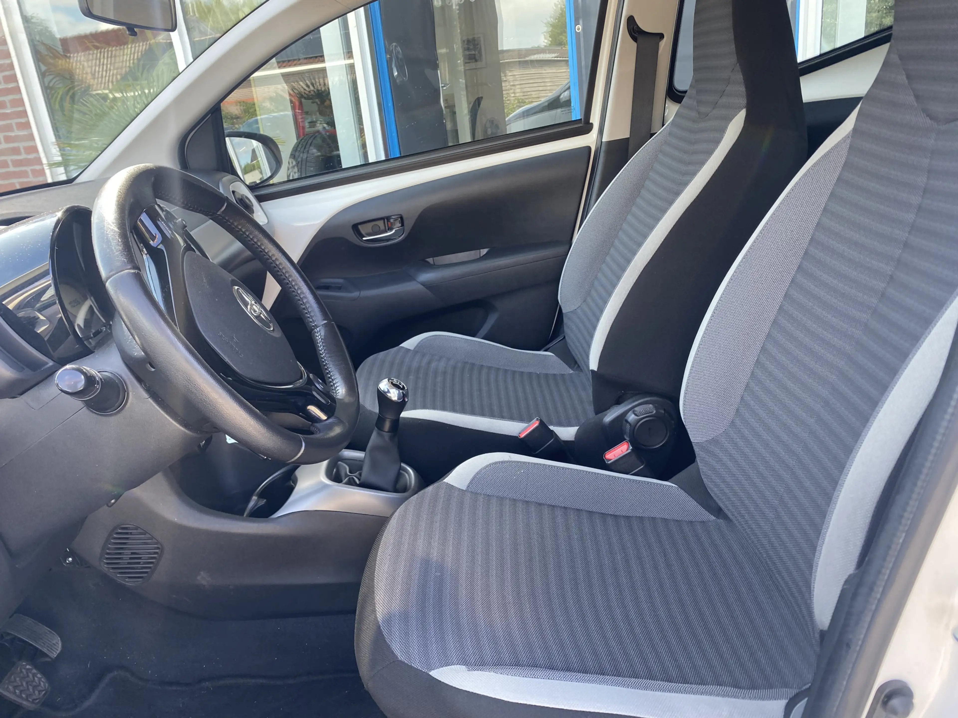 Toyota Aygo 1.0 VVT-i x-play limited Afn. Trekhaak Android Aut — photo 8