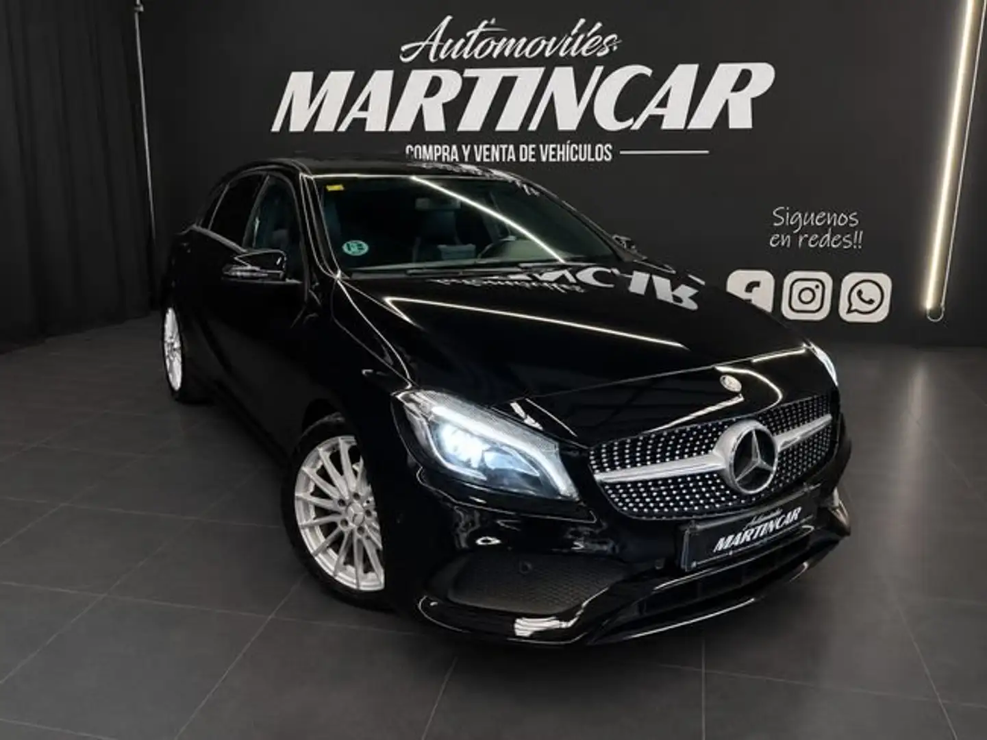 Mercedes-Benz A 45 AMG Line Negro - 1