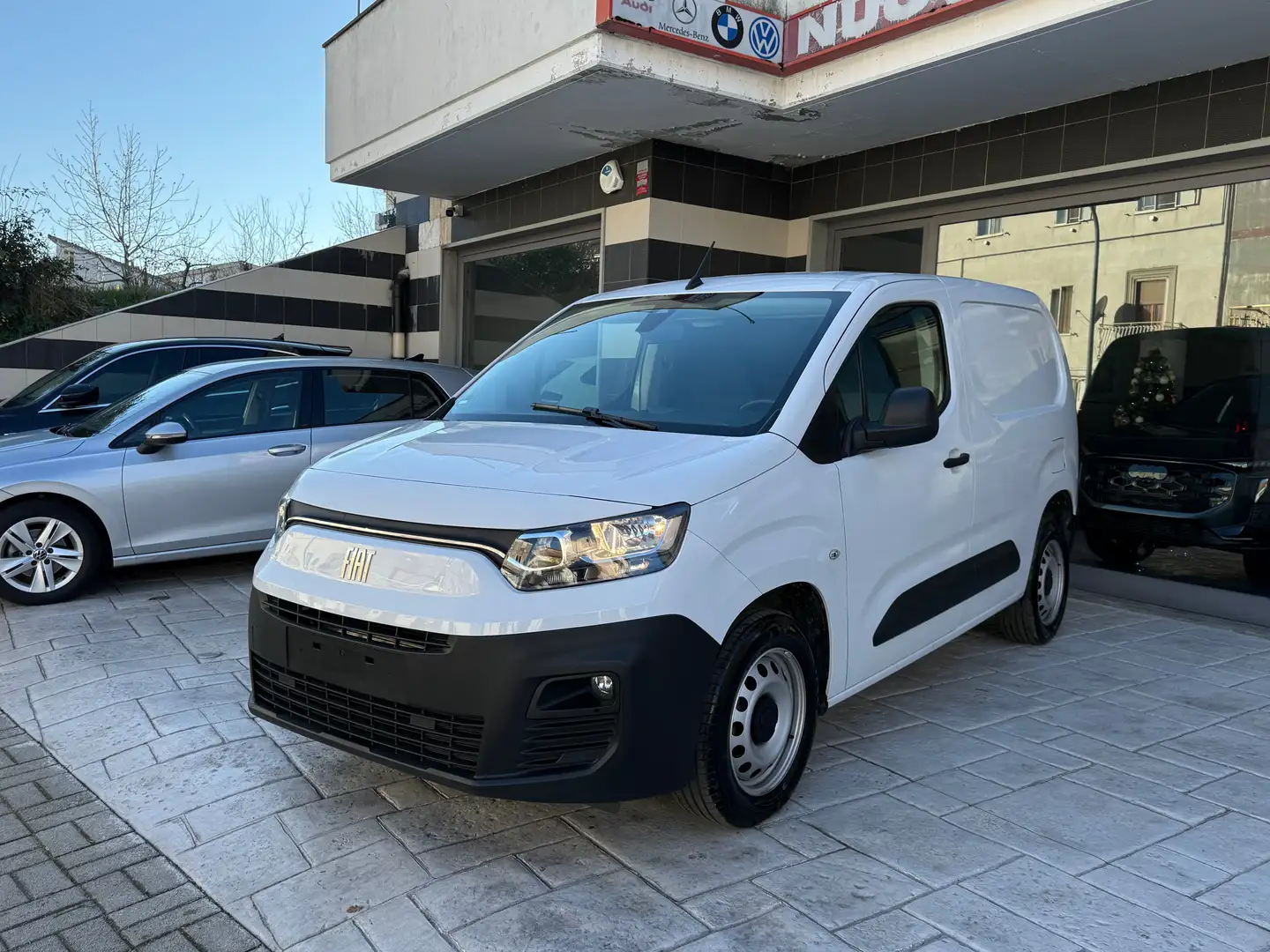 Fiat Doblo Doblo 1.5 mjt Active 102 CV. * IVA ESPOSTA * Blanc - 1