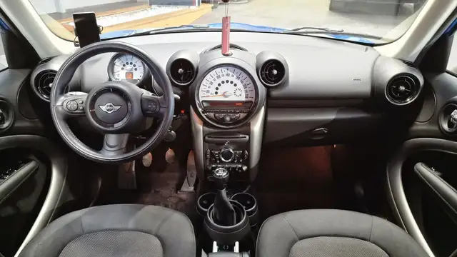 MINI Countryman view 15