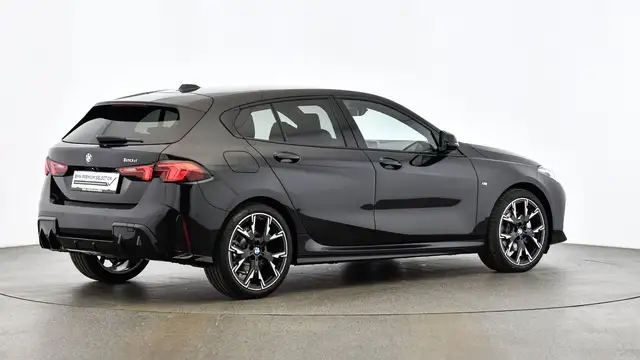 BMW M view 6