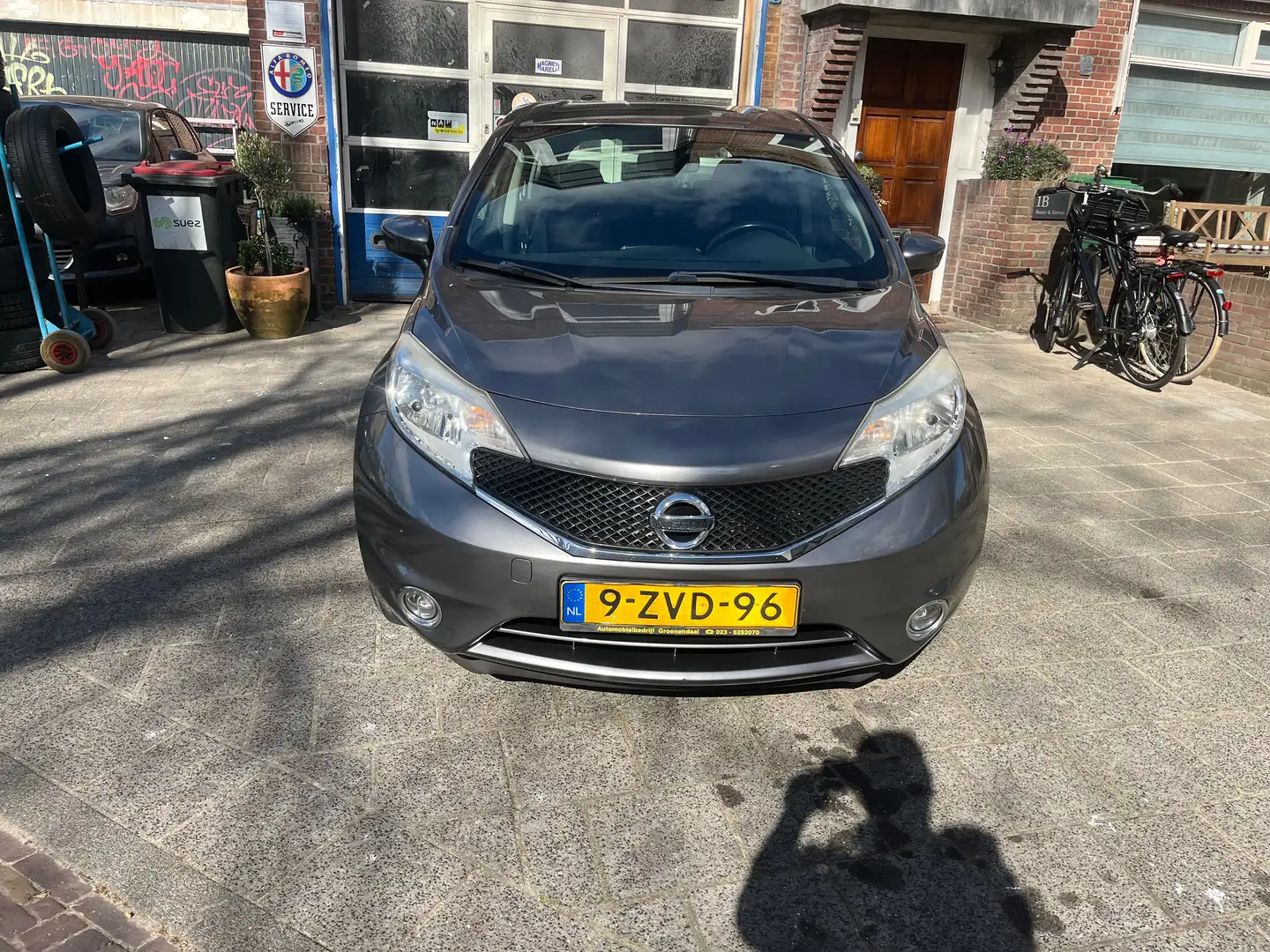 Nissan Note 1.2 Connect Edition Grijs - 1