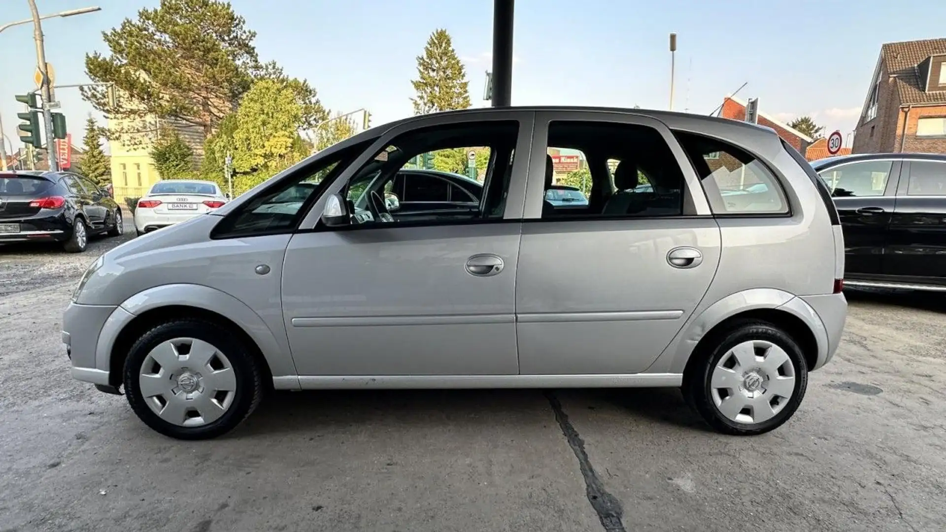 Opel Meriva Edition*1.6 *Klima*Ahk*5-Türer*Top Klima Zilver - 2