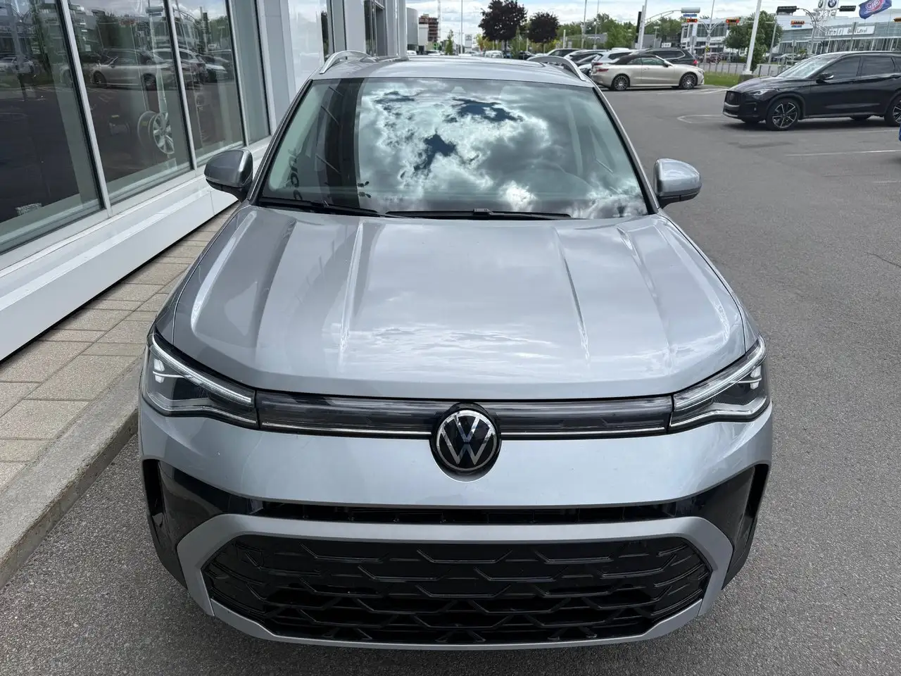 Volkswagen Tiguan снимка Volkswagen Tiguan