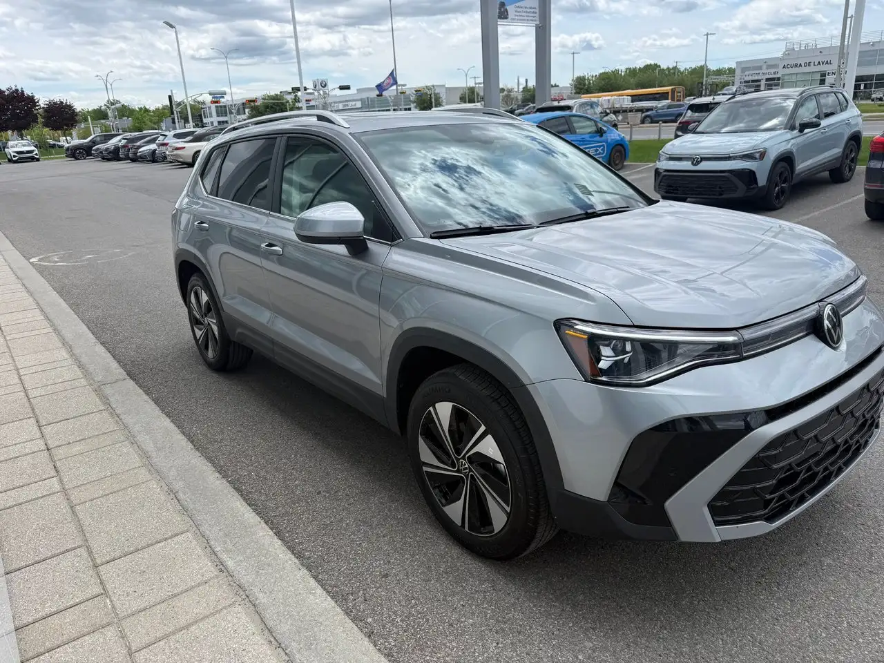 Volkswagen Tiguan снимка Volkswagen Tiguan